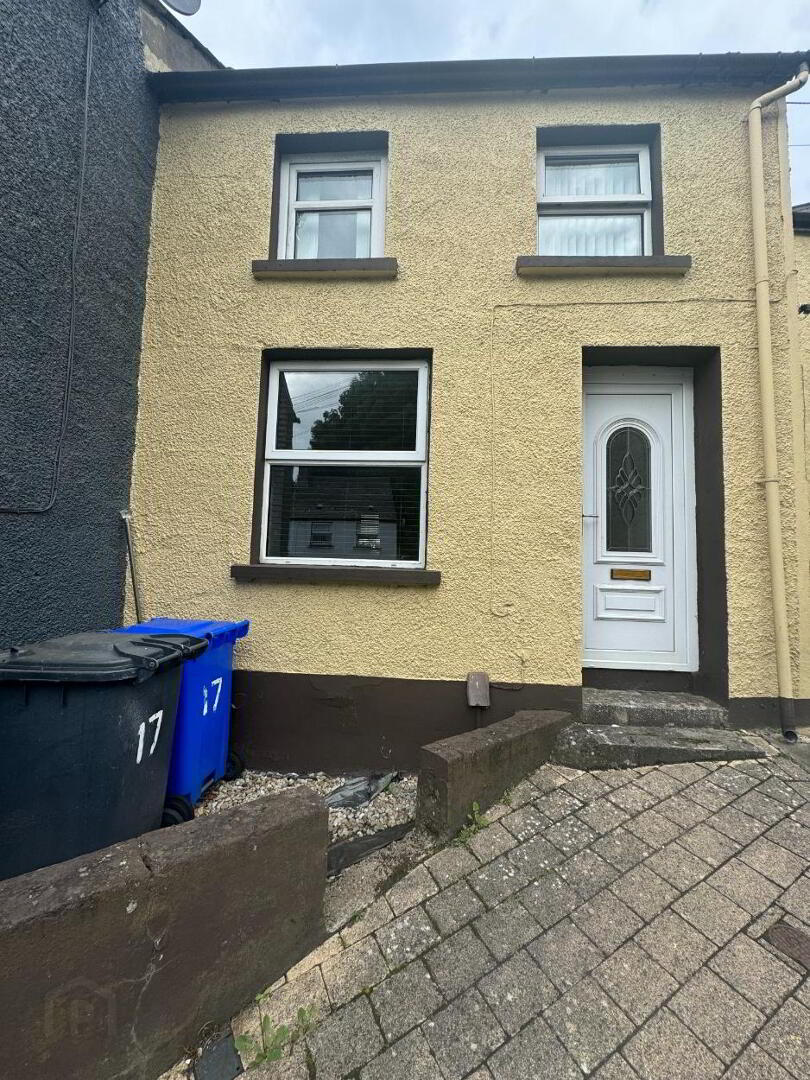 17 Moore Street 1 of 9