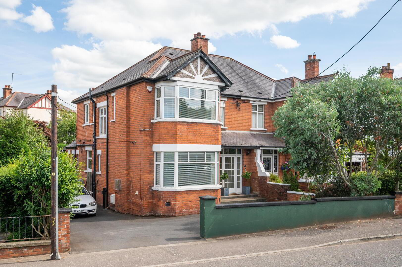 8 Newtownbreda Road 1 of 35