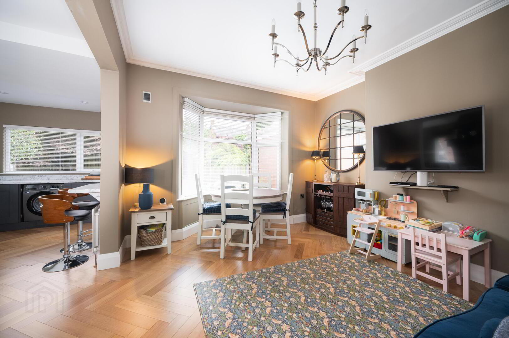 8 Newtownbreda Road 9 of 35