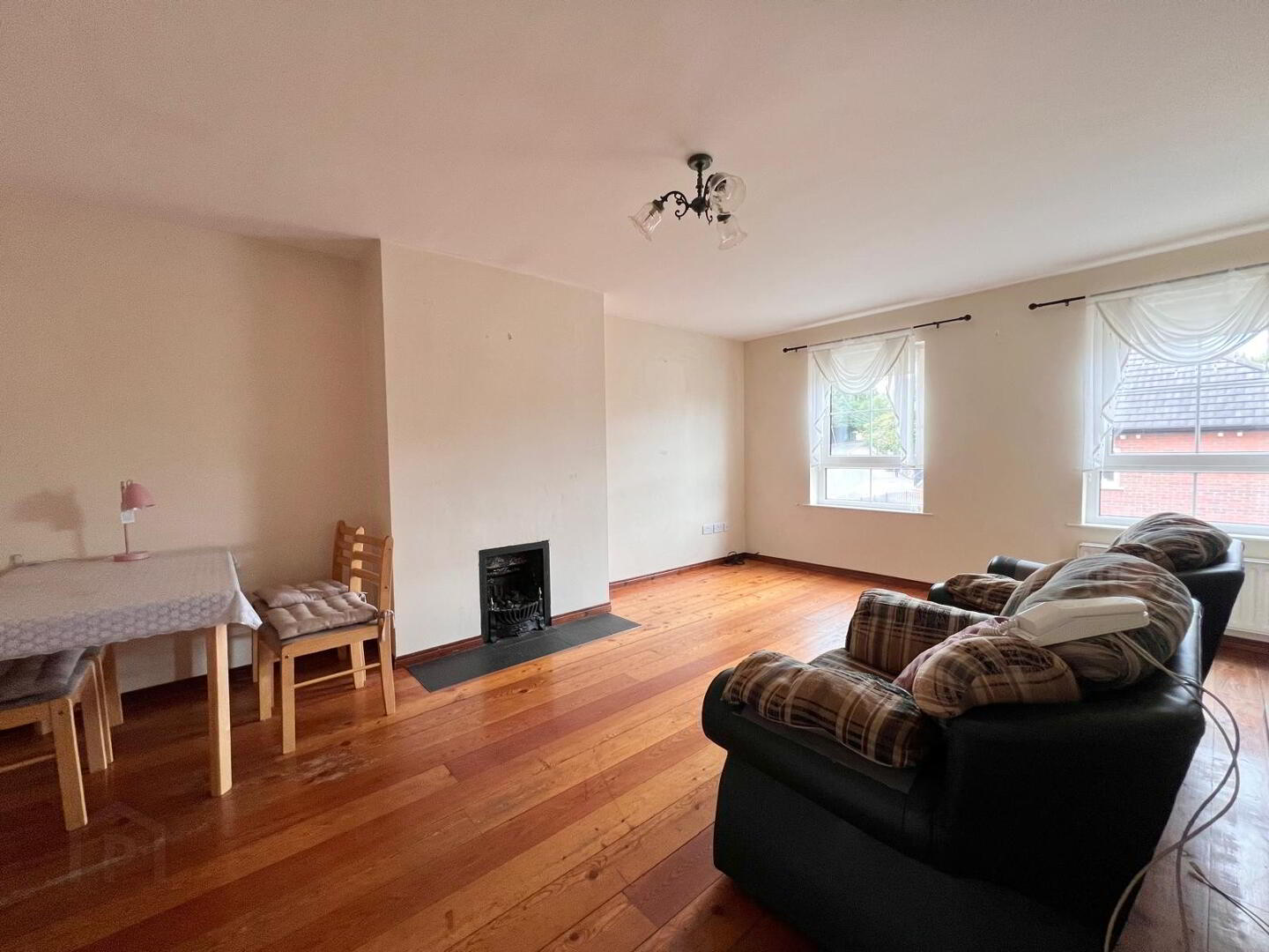 3 Regency Court 6 of 10