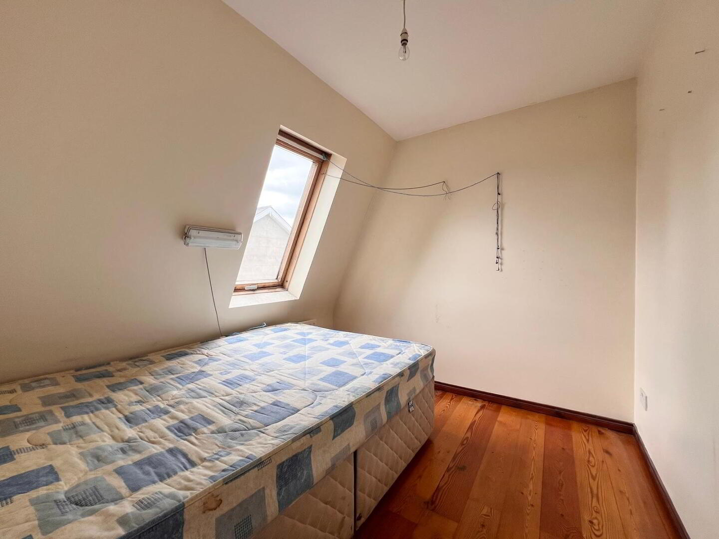 3 Regency Court 7 of 10