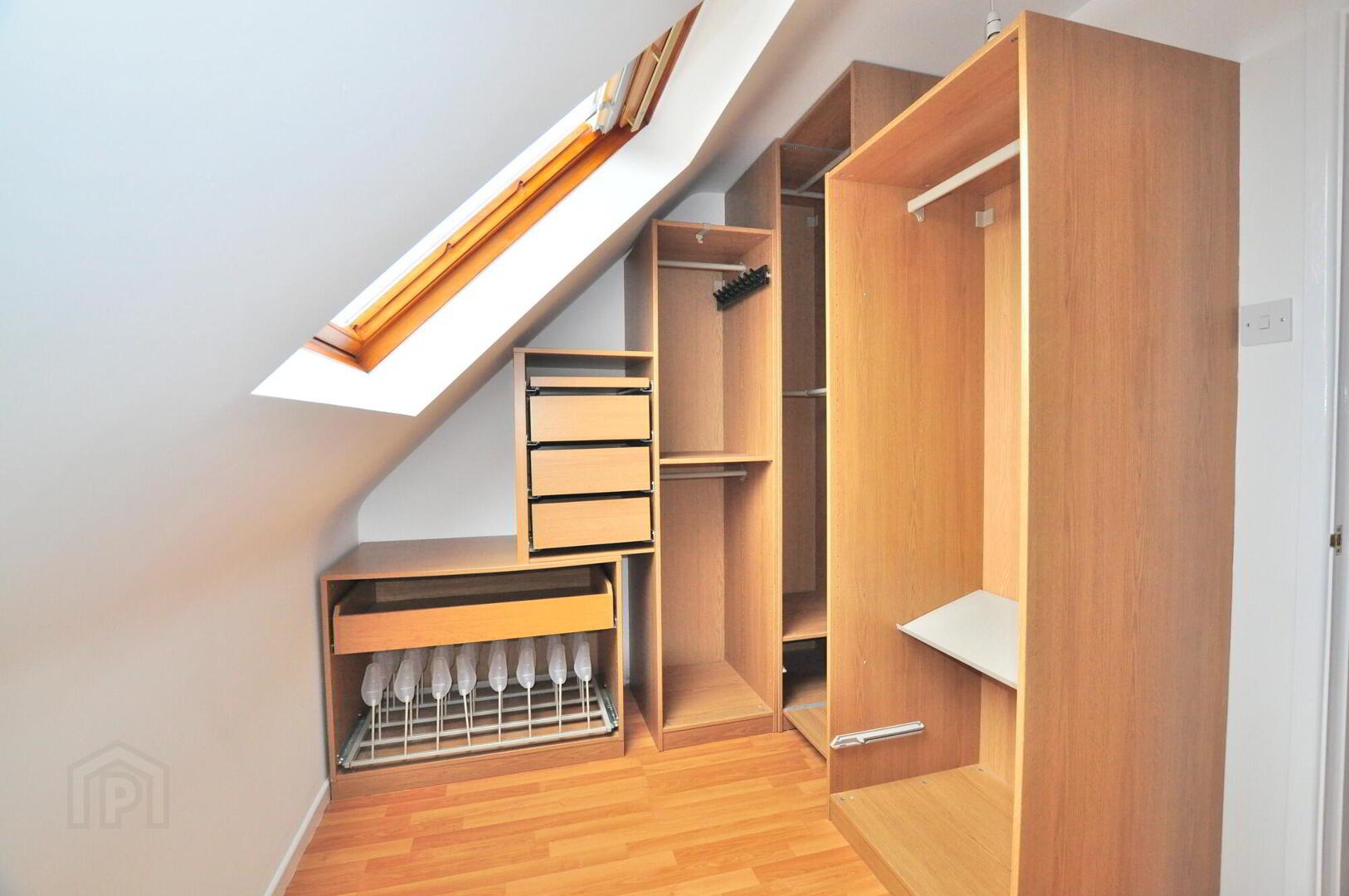 32 Mayfield Walk 15 of 23