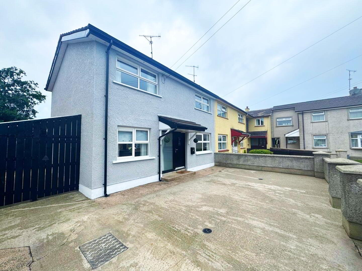 6 St Columbs Park 1 of 22