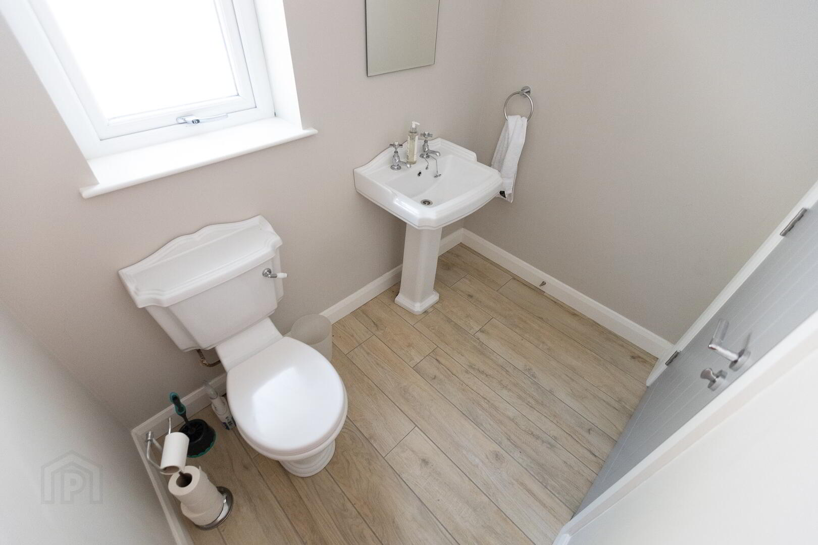 20 Legananny Road 8 of 72
