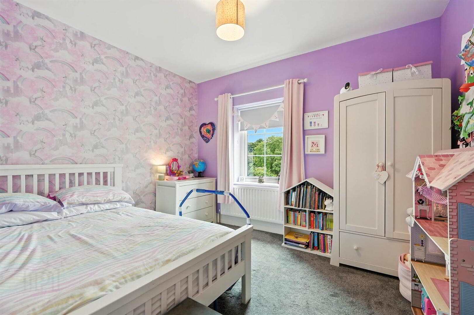 16 Fairfields Manor 19 of 29