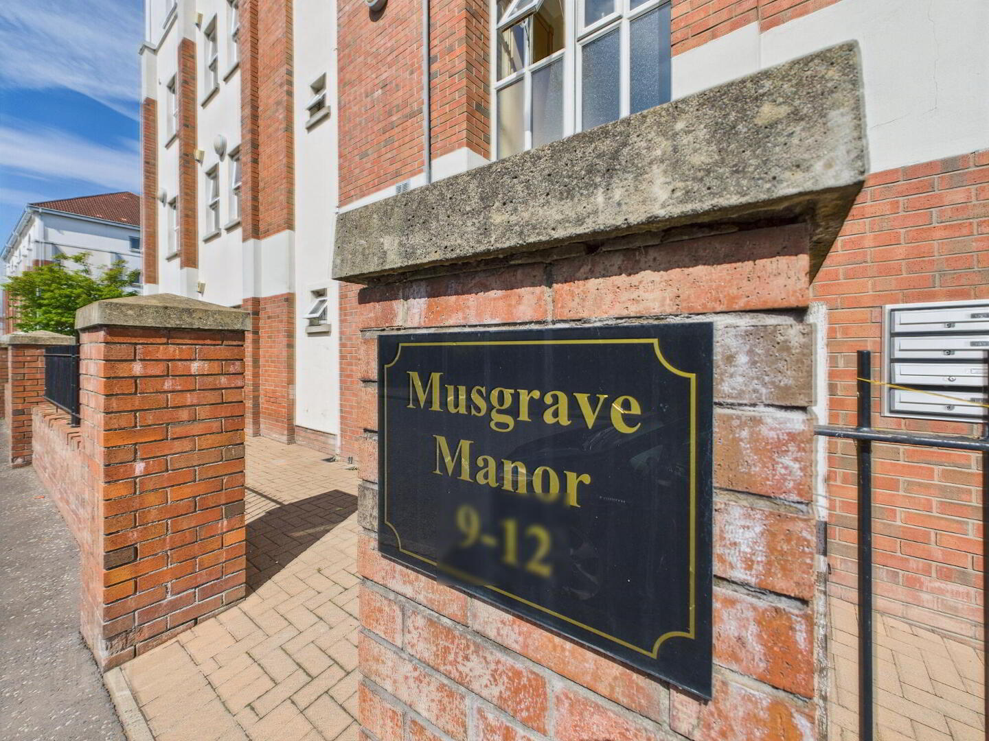 Musgrave Manor, 51 Stockmans Way 2 of 13