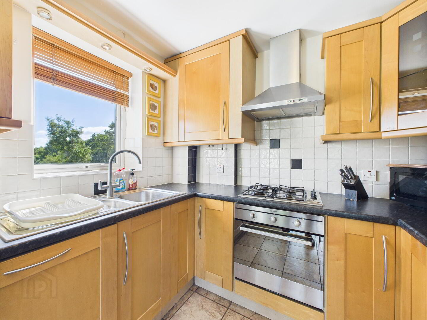 Musgrave Manor, 51 Stockmans Way 5 of 13