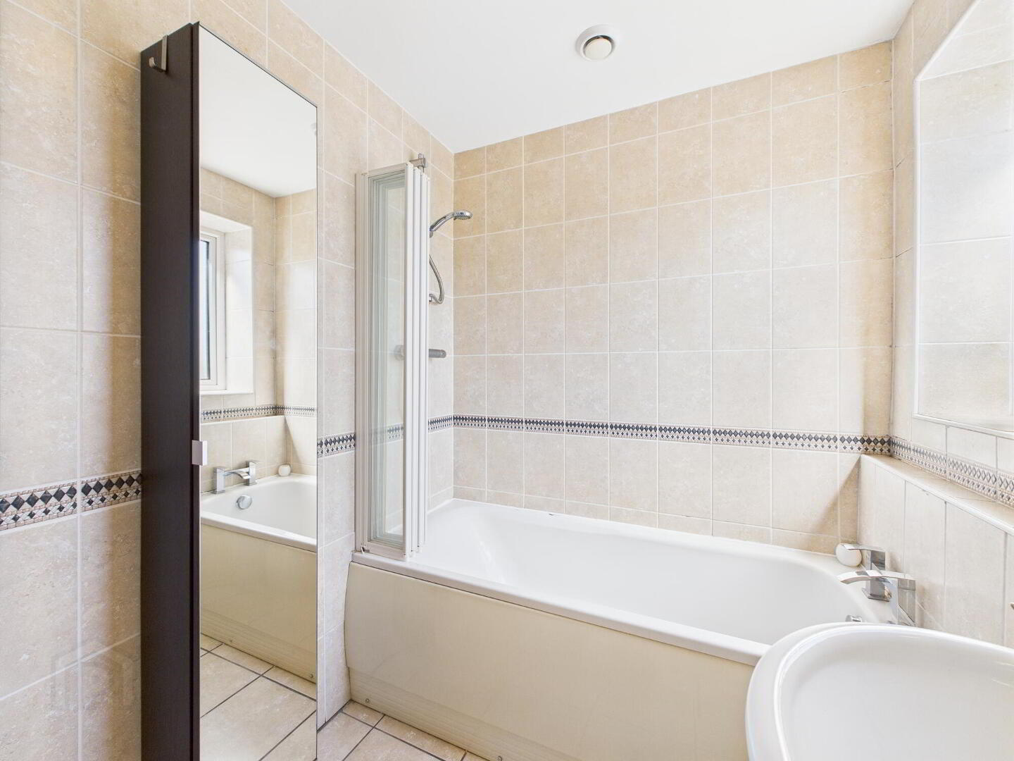 Musgrave Manor, 51 Stockmans Way 10 of 13