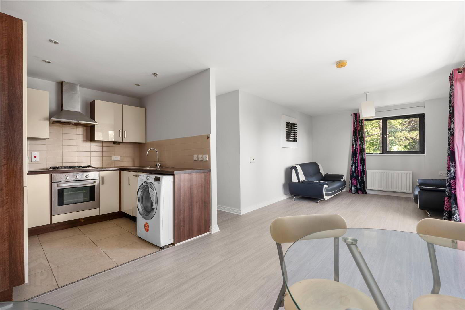 Apartment 29 Luna Building 13 of 23