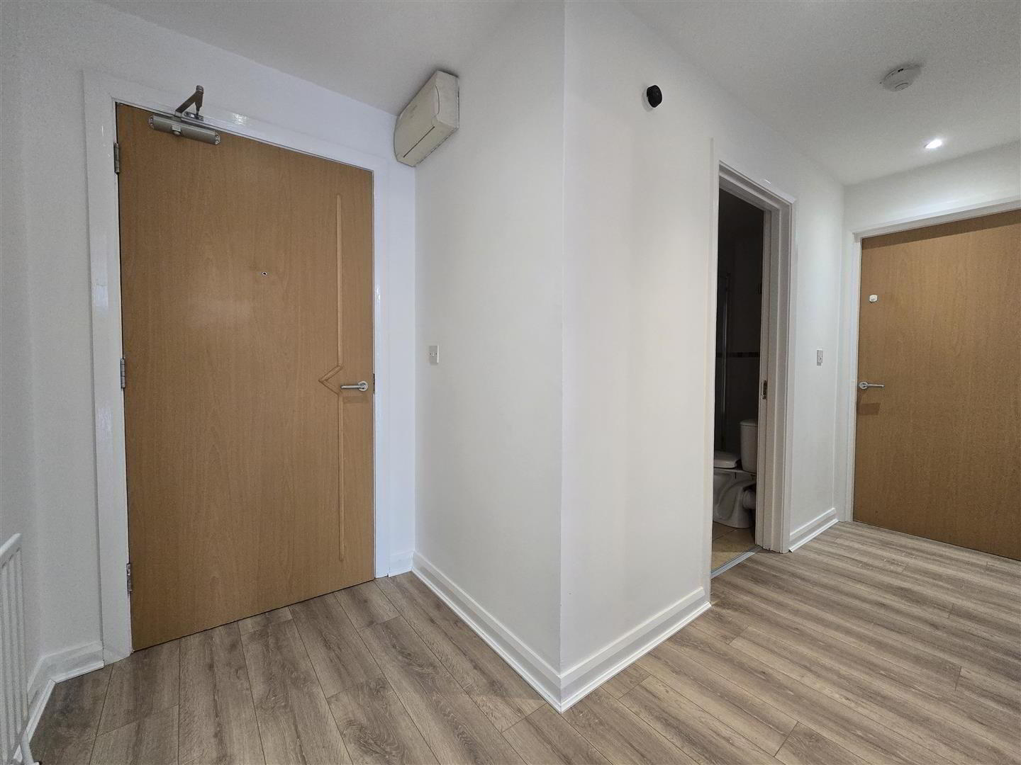14 Shandon Manor, 17 Clara Road 6 of 13