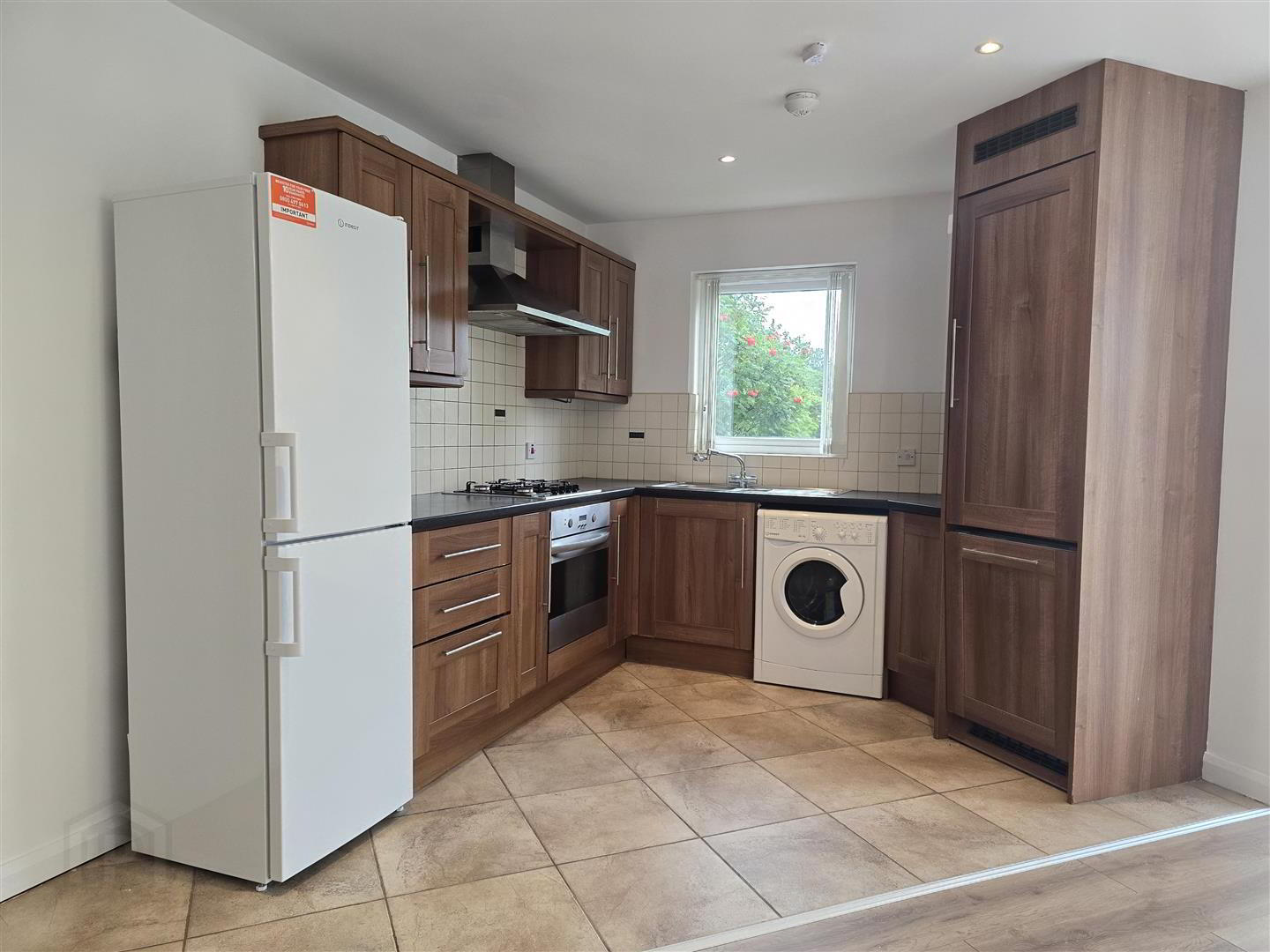 14 Shandon Manor, 17 Clara Road 3 of 13