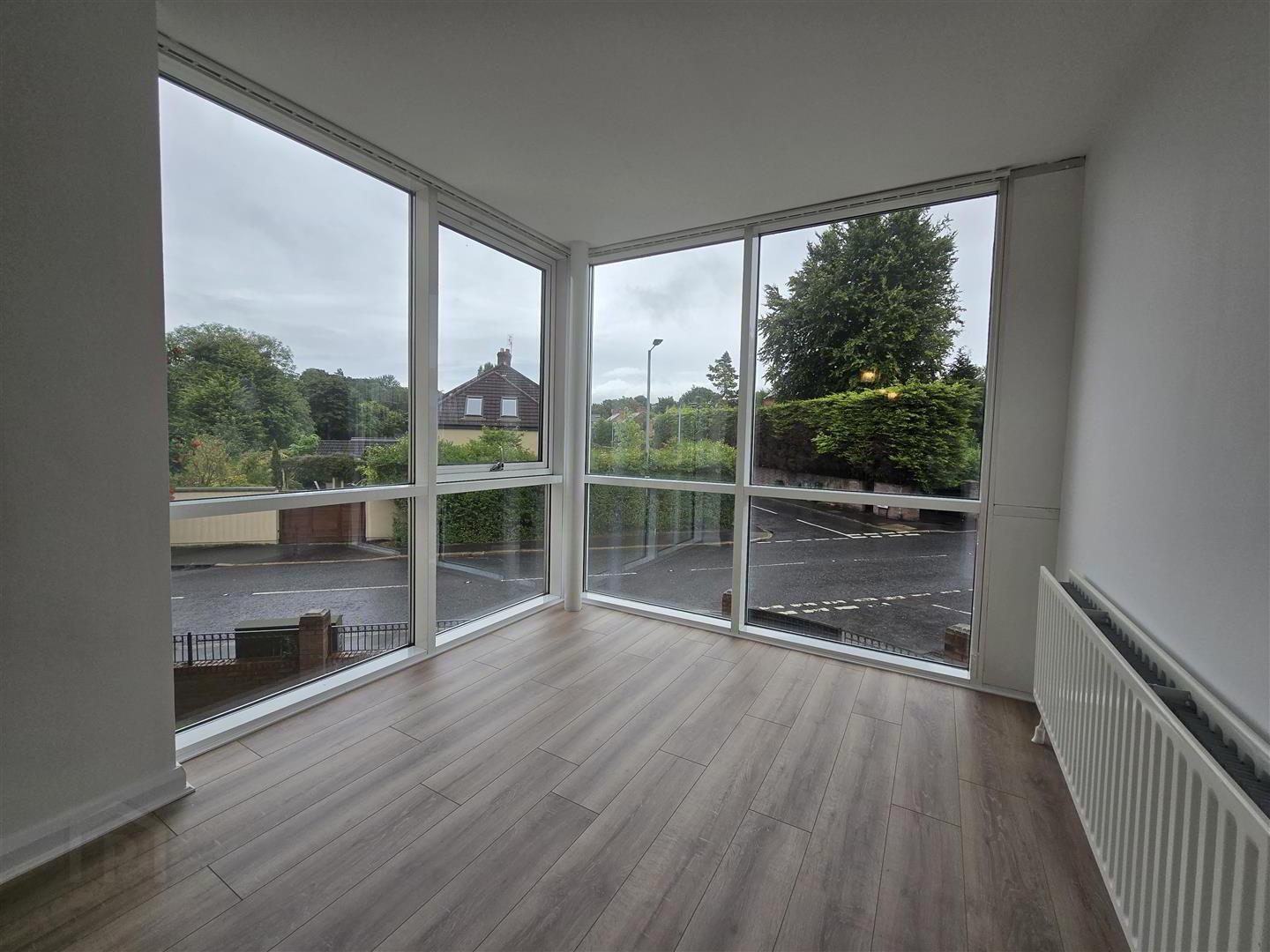 14 Shandon Manor, 17 Clara Road 4 of 13