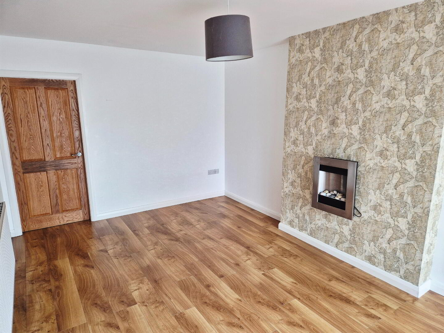 100c Brook Street 2 of 17