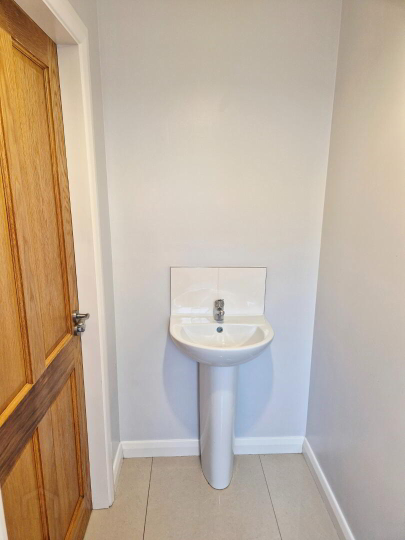 100c Brook Street 8 of 17