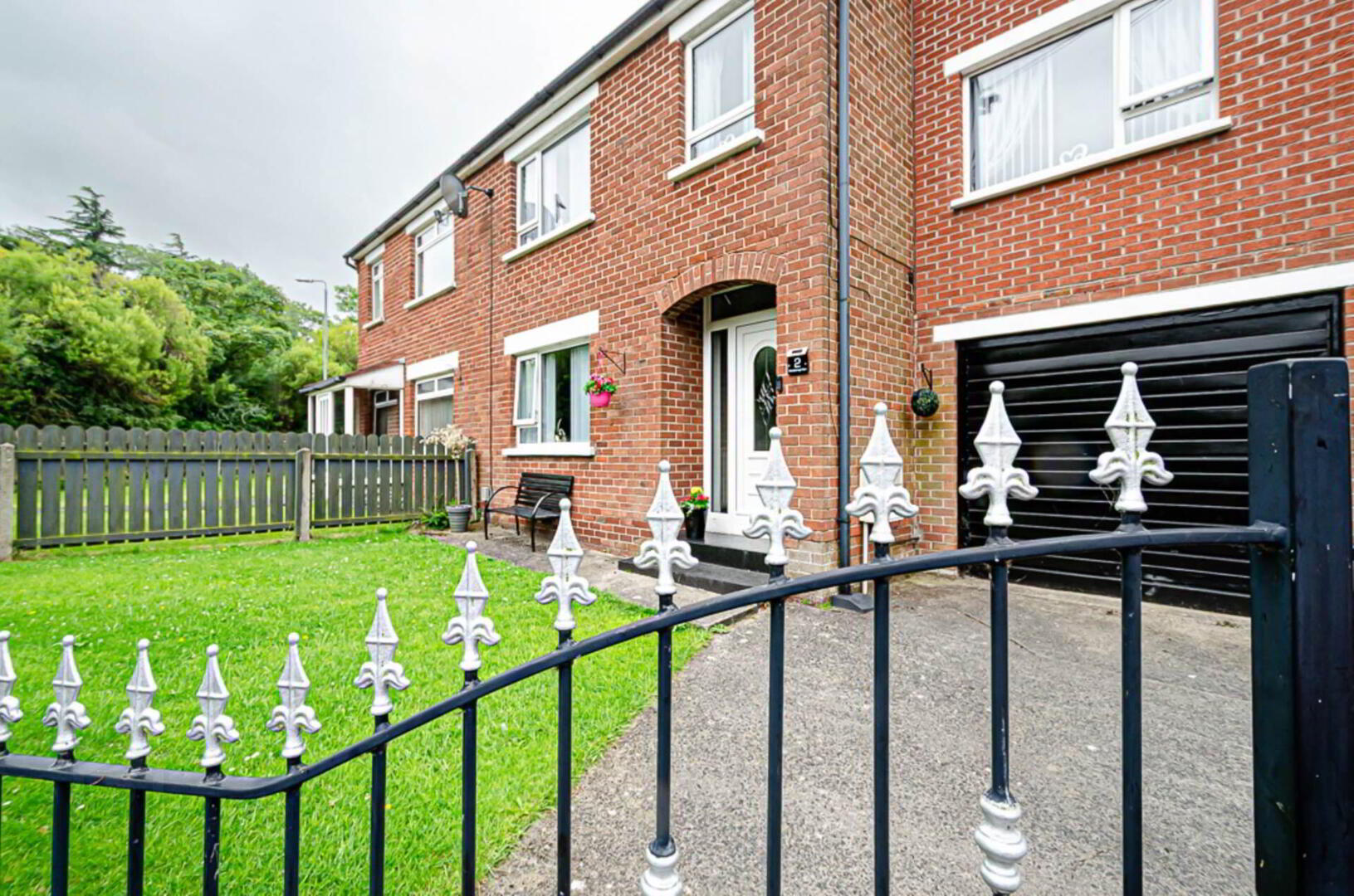 2 Glensharragh Park 2 of 57