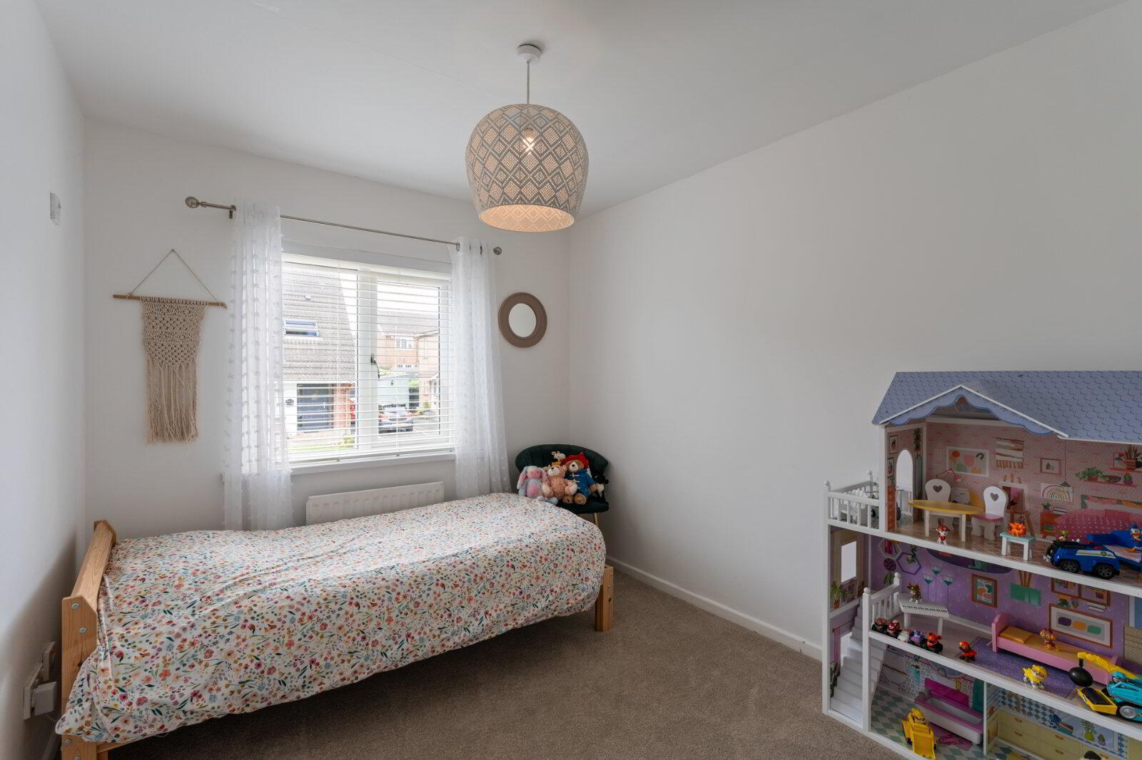 10 Stratford Gardens 19 of 25