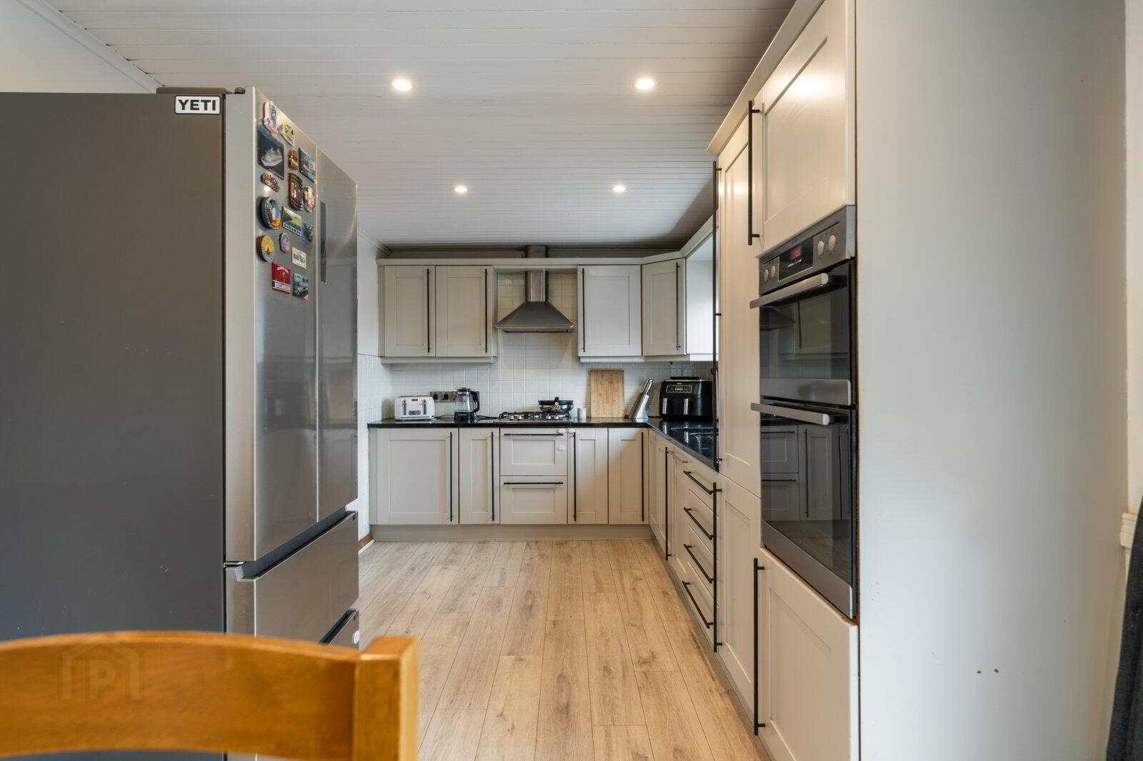 10 Stratford Gardens 9 of 25