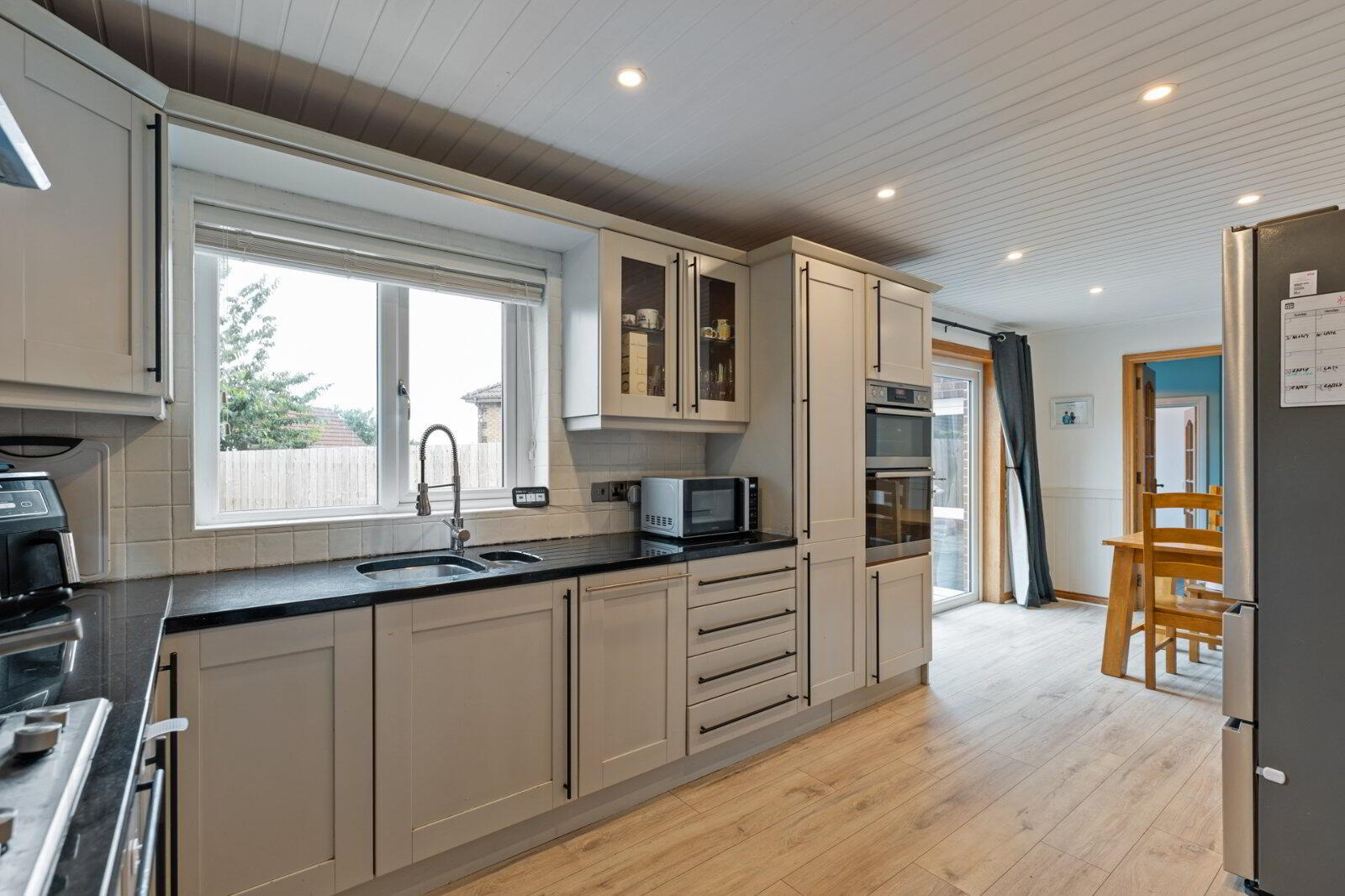 10 Stratford Gardens 11 of 25