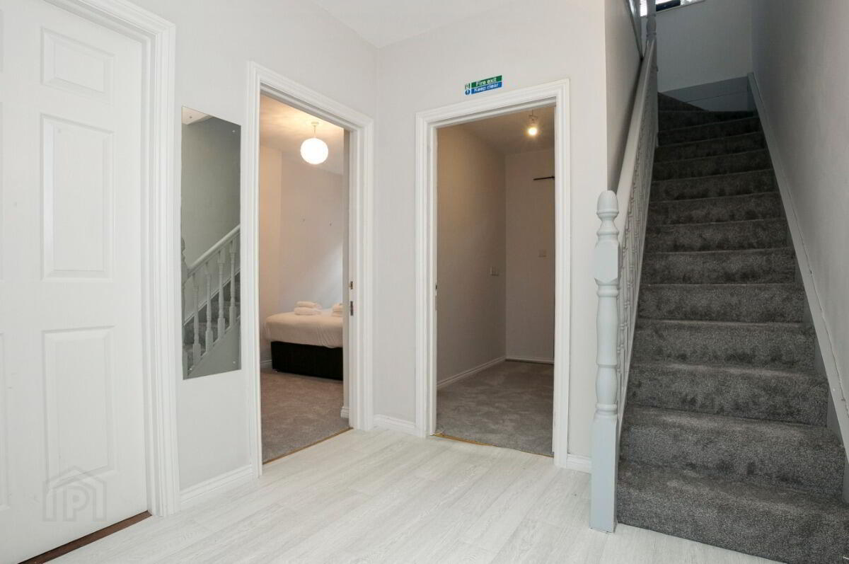 4 Donnybrook Court 3 of 10