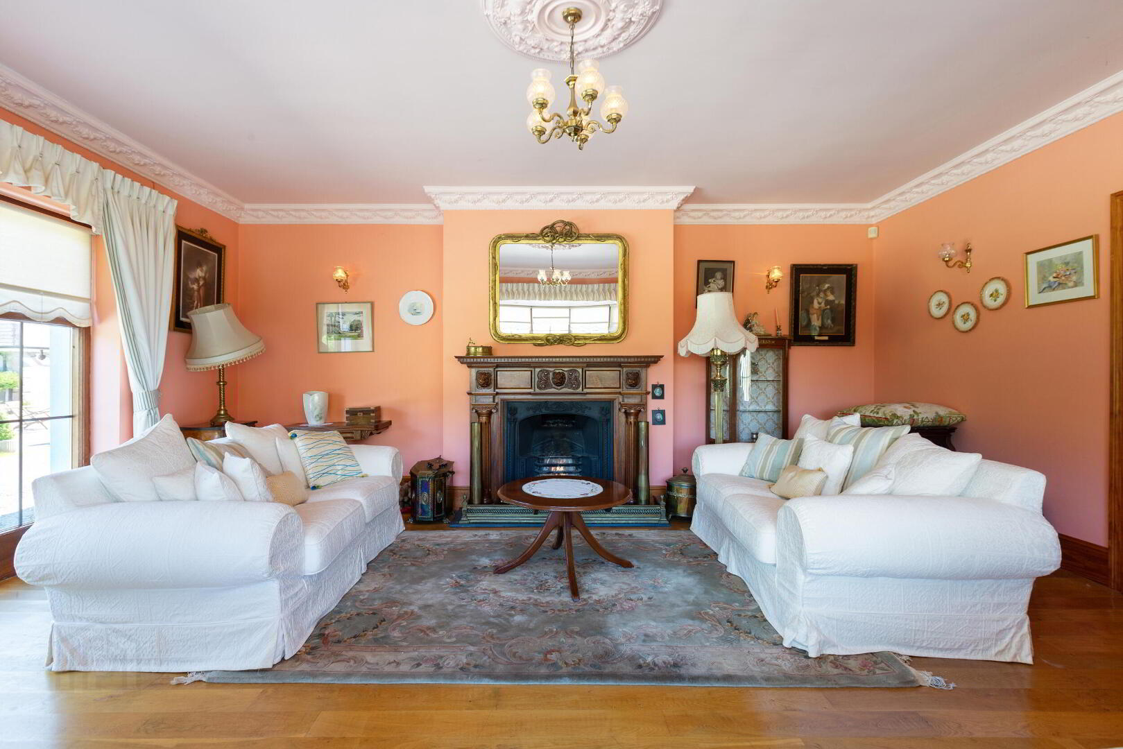 Chatsworth Lodge (with, C. 3 Acres) 8 of 47