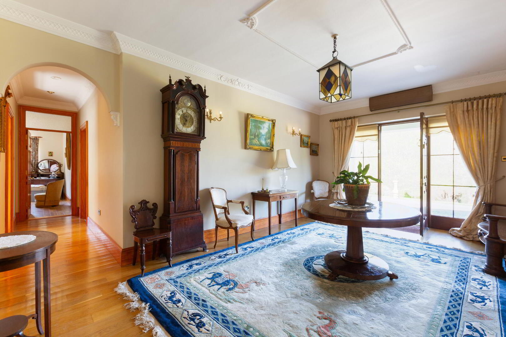 Chatsworth Lodge (with, C. 3 Acres) 4 of 47