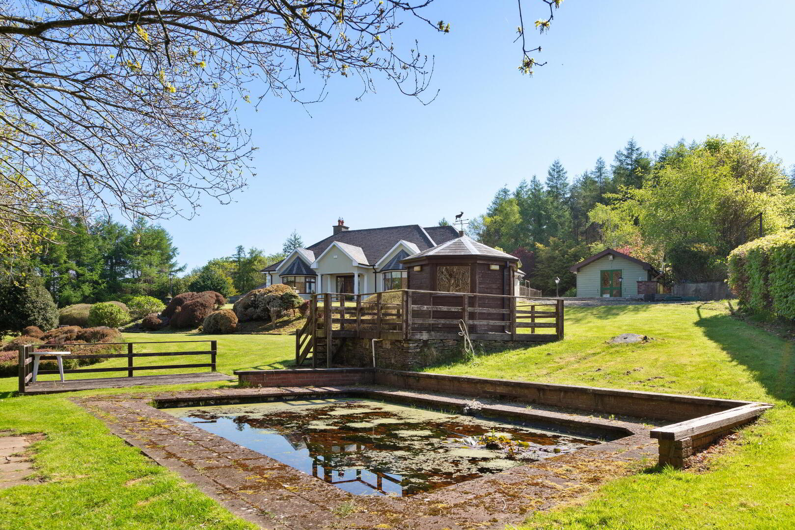 Chatsworth Lodge (with, C. 3 Acres) 42 of 47
