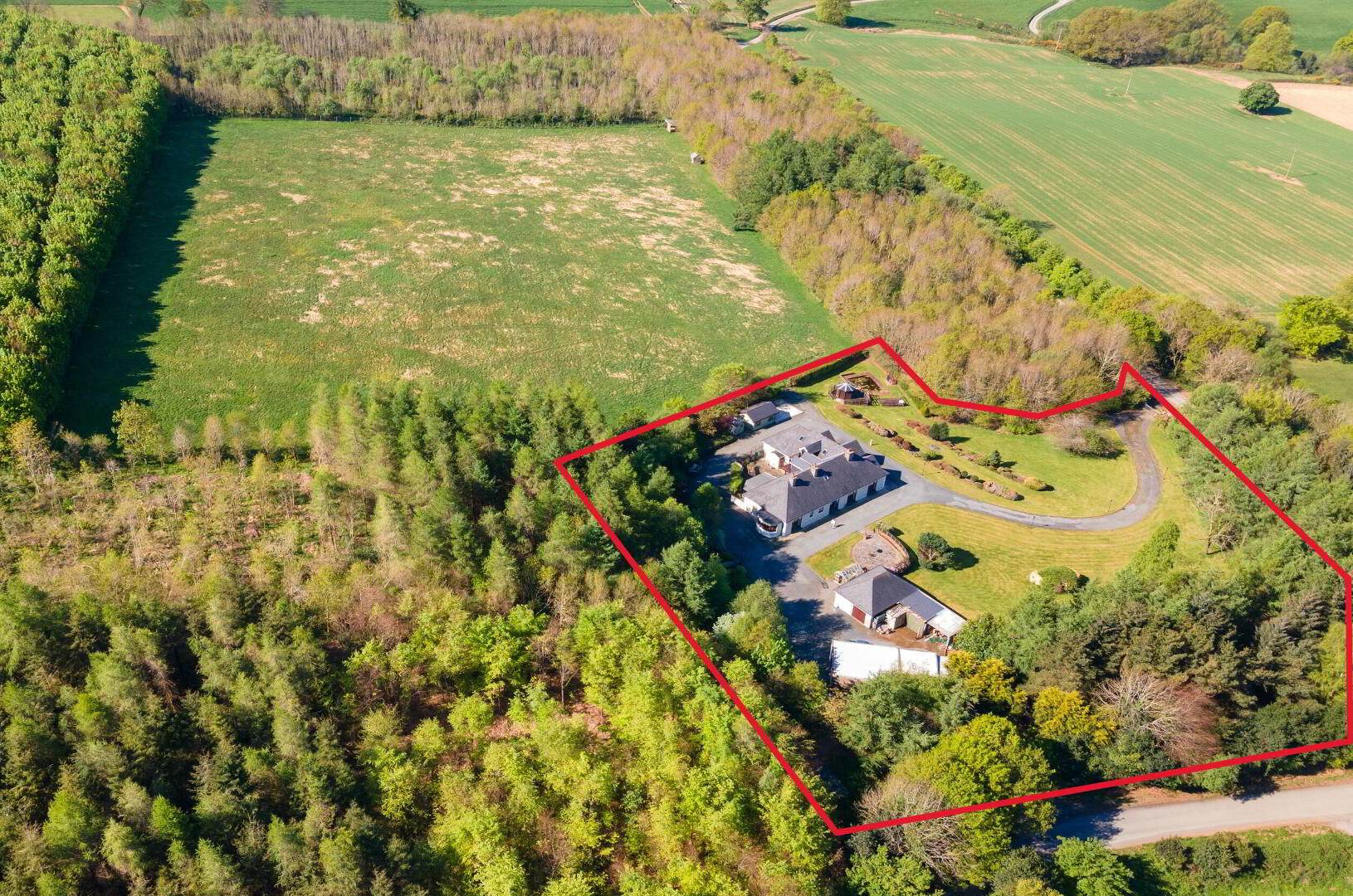 Chatsworth Lodge (With, C. 3 Acres) 23 of 44