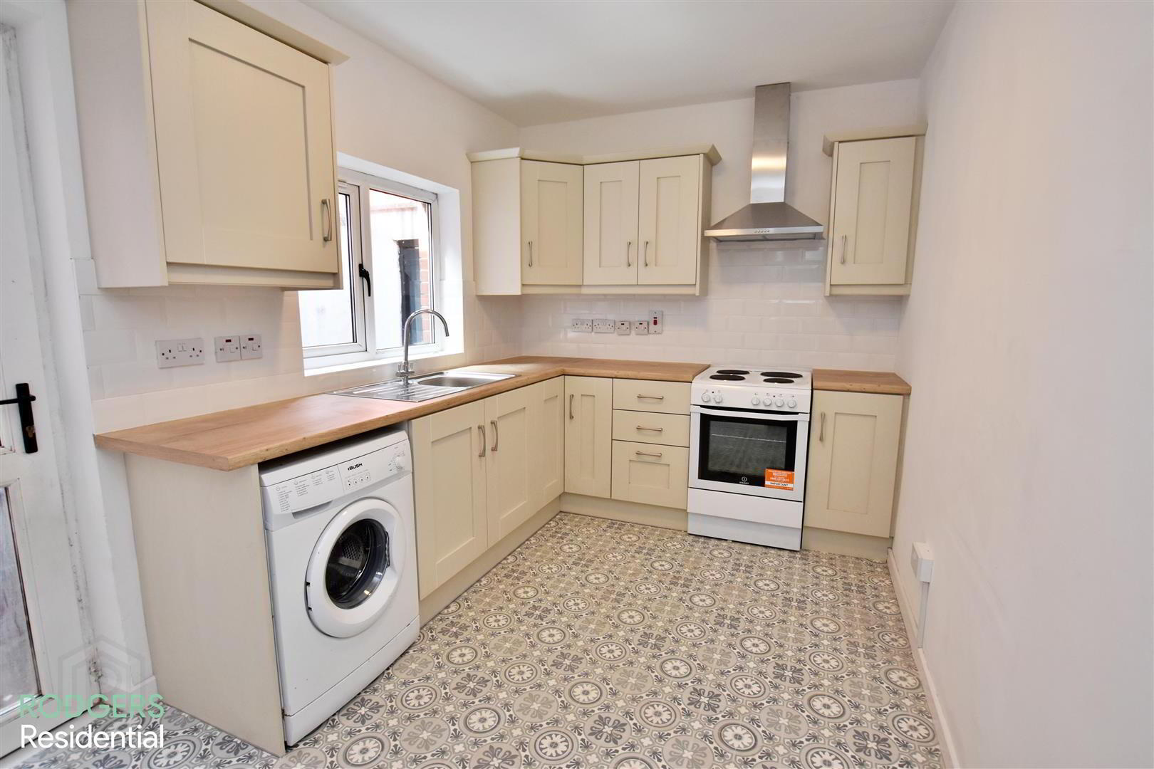 13 Lecale Street 2 of 8