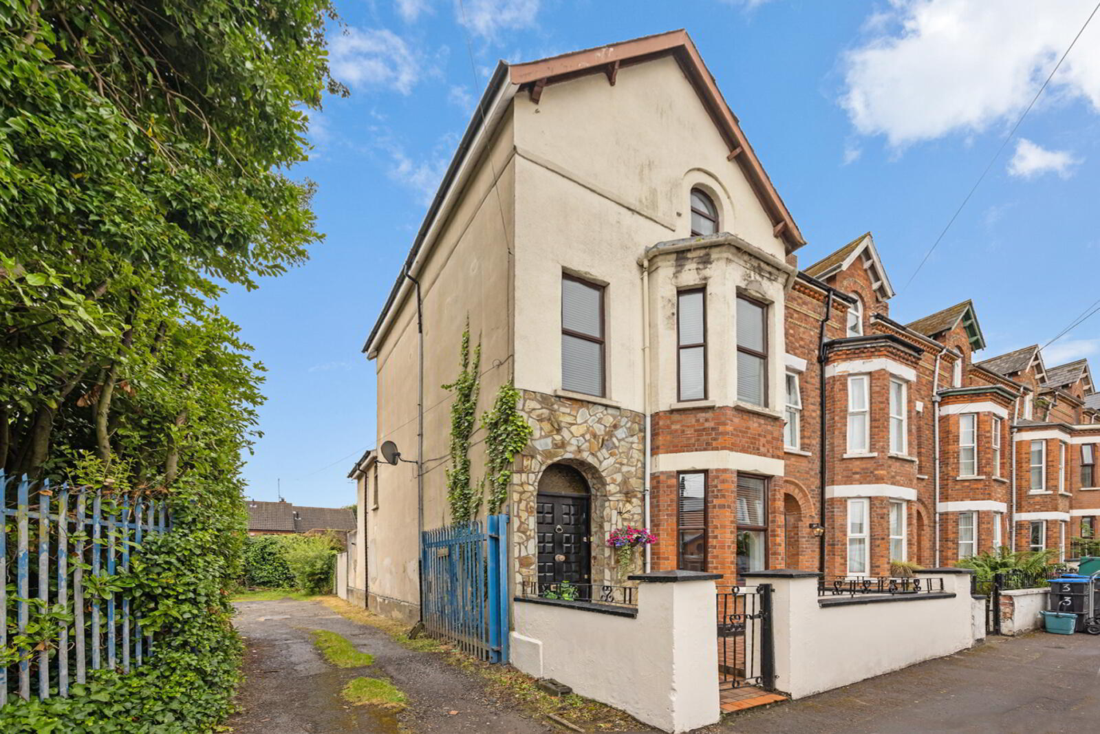 1 Chichester Avenue 1 of 32