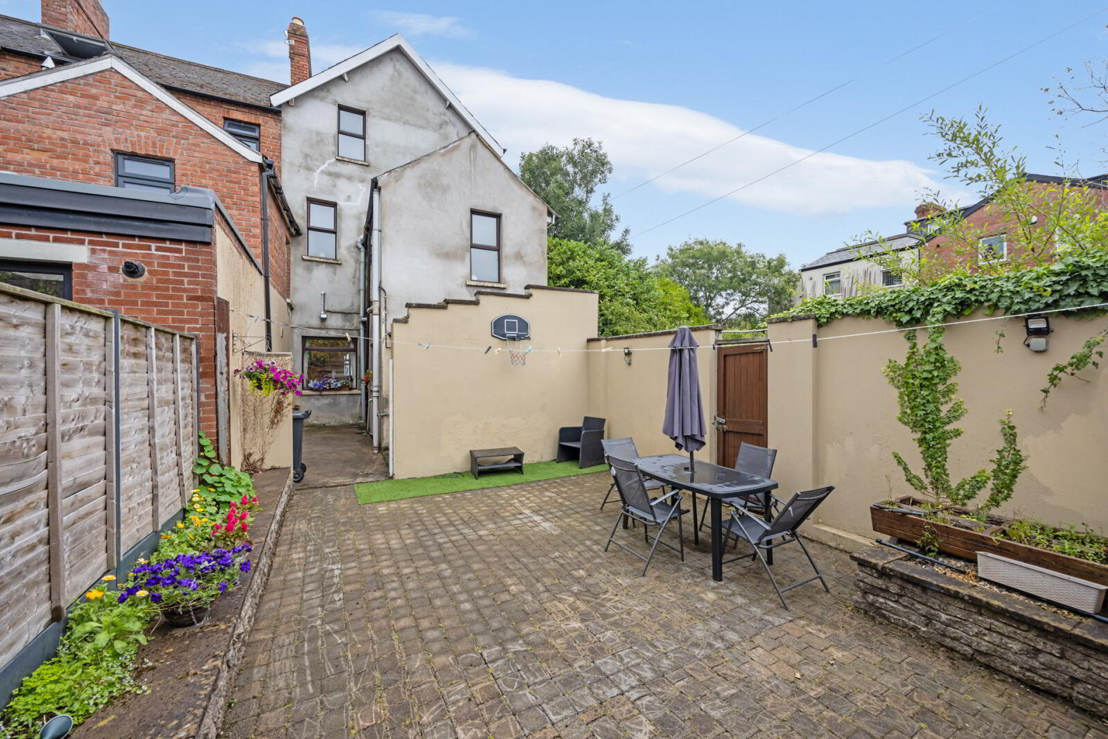 1 Chichester Avenue 28 of 32