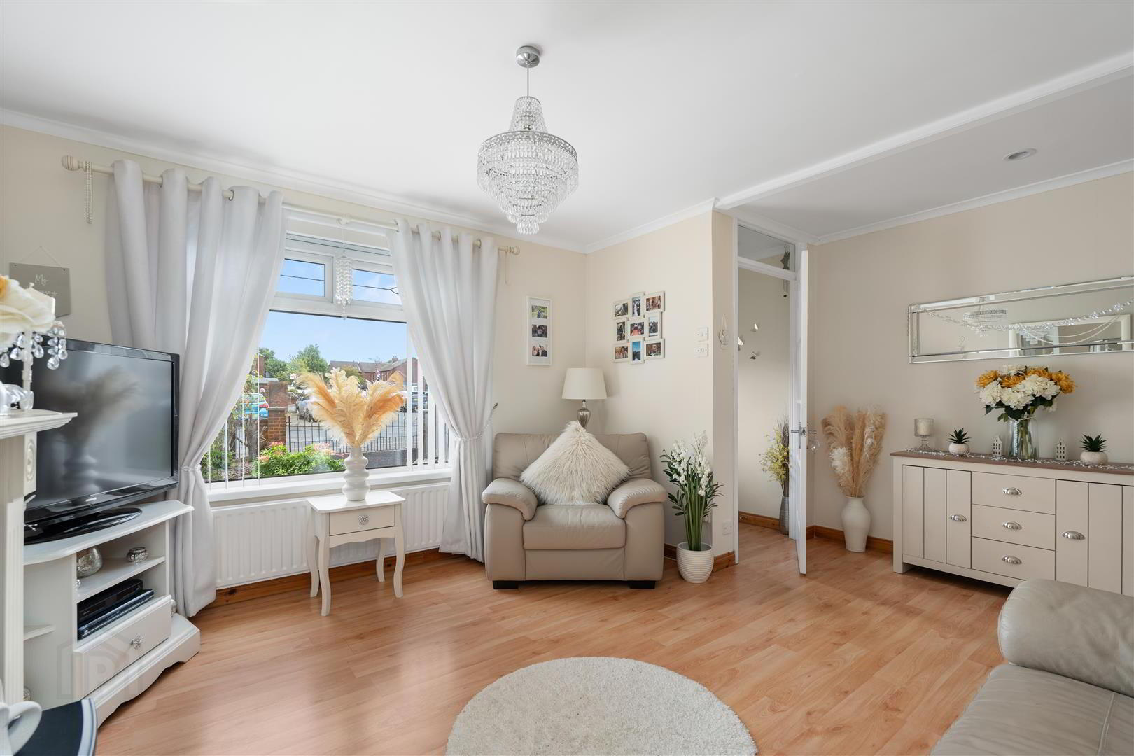 14 Longstone Close 3 of 13