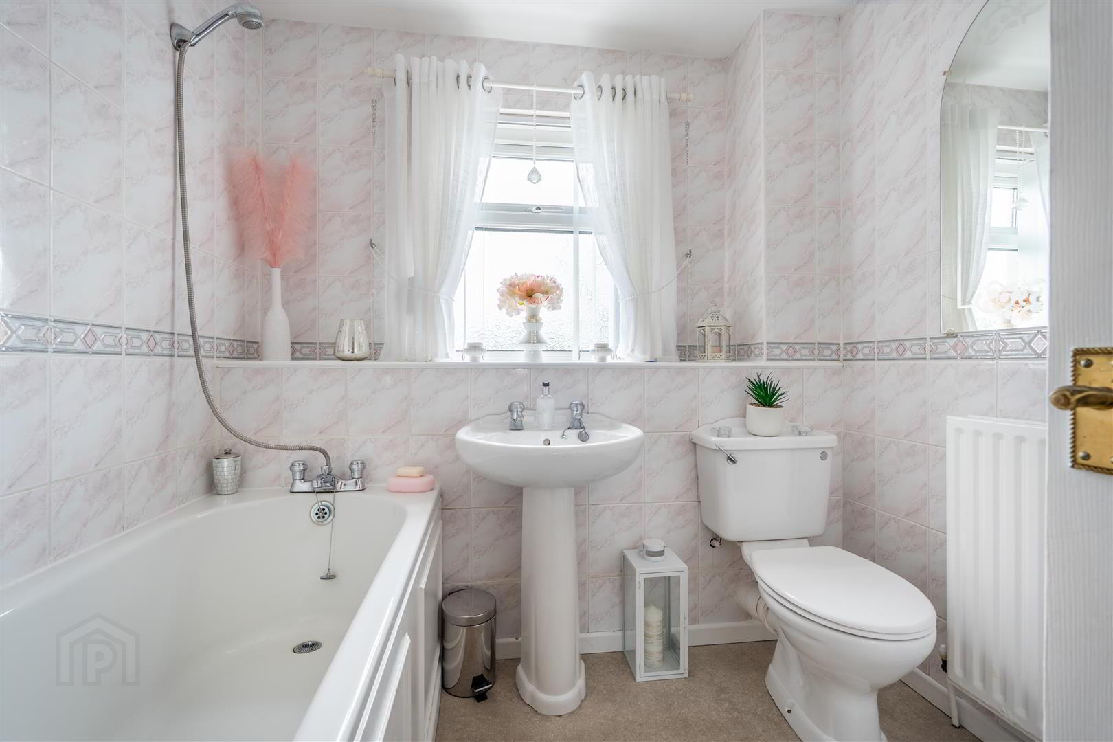 14 Longstone Close 10 of 13