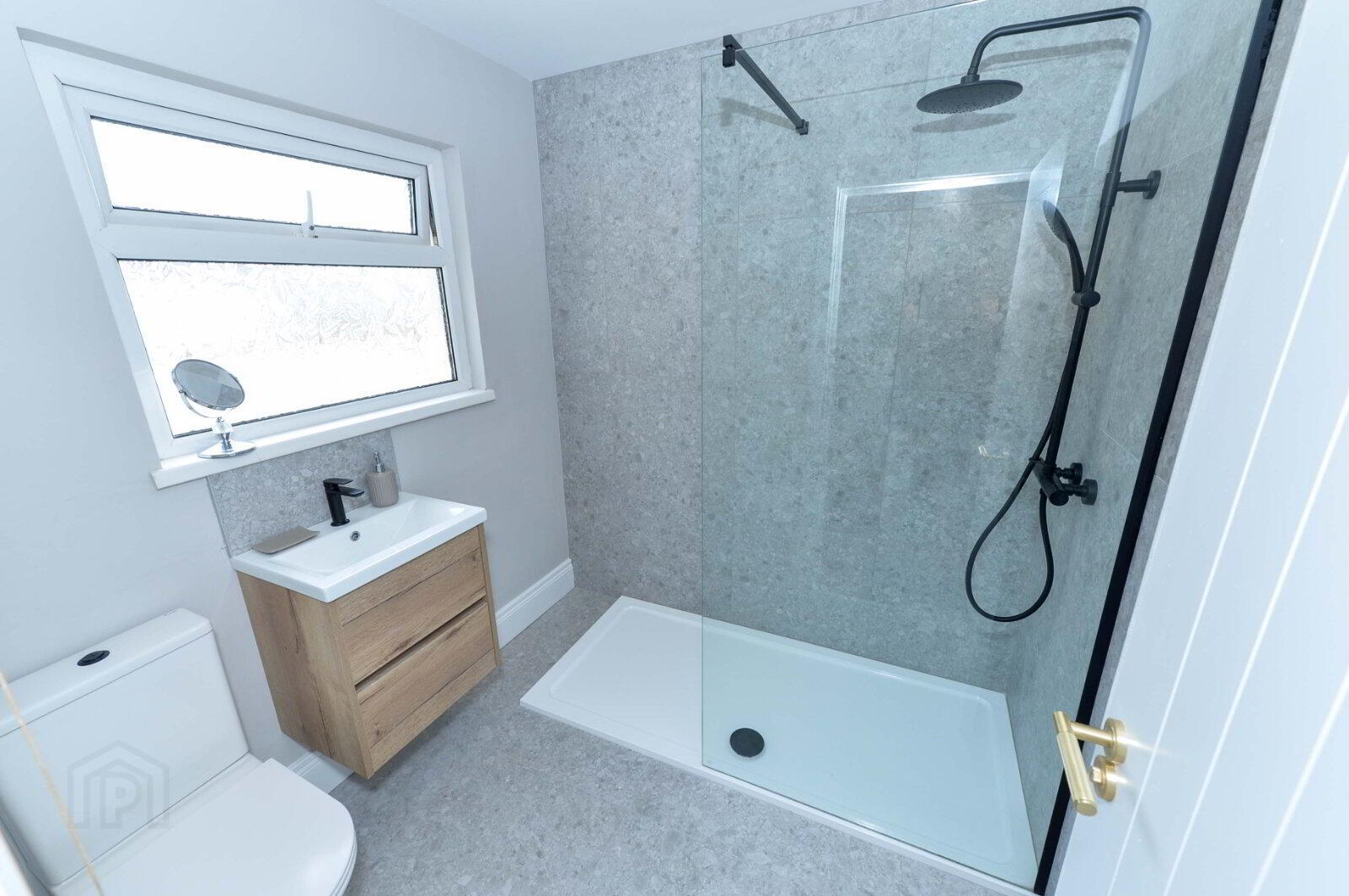 307 Castlereagh Road 16 of 22