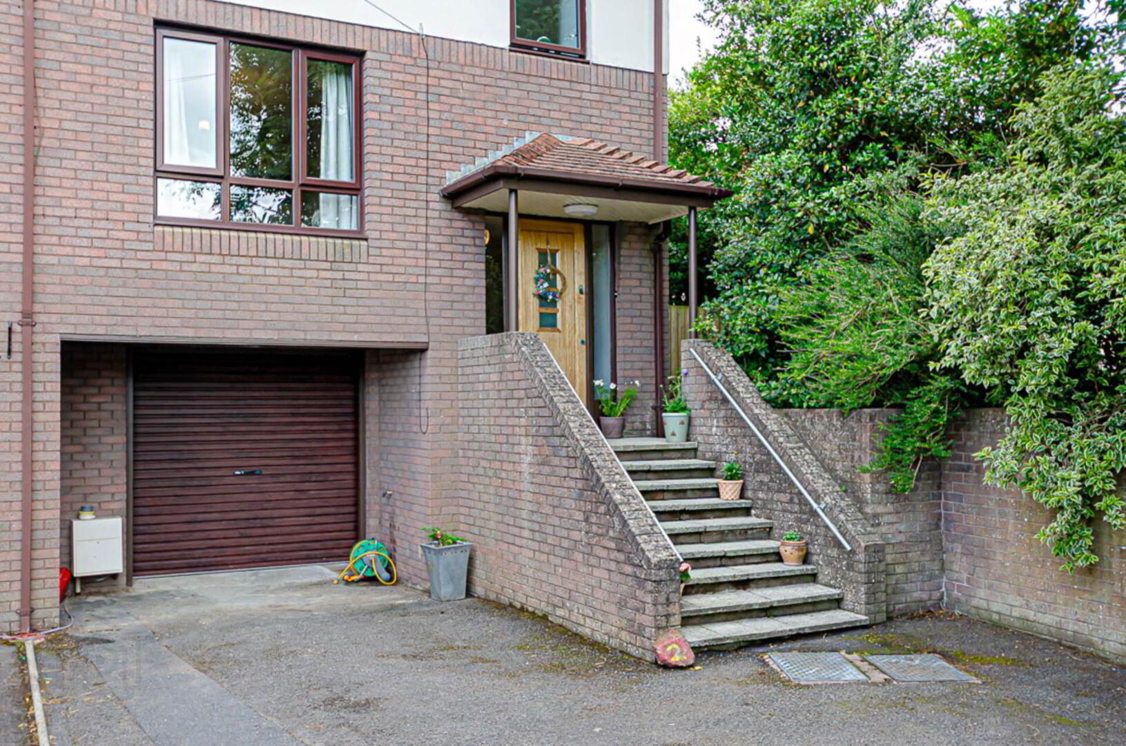 2 Thornhill Grove 4 of 60