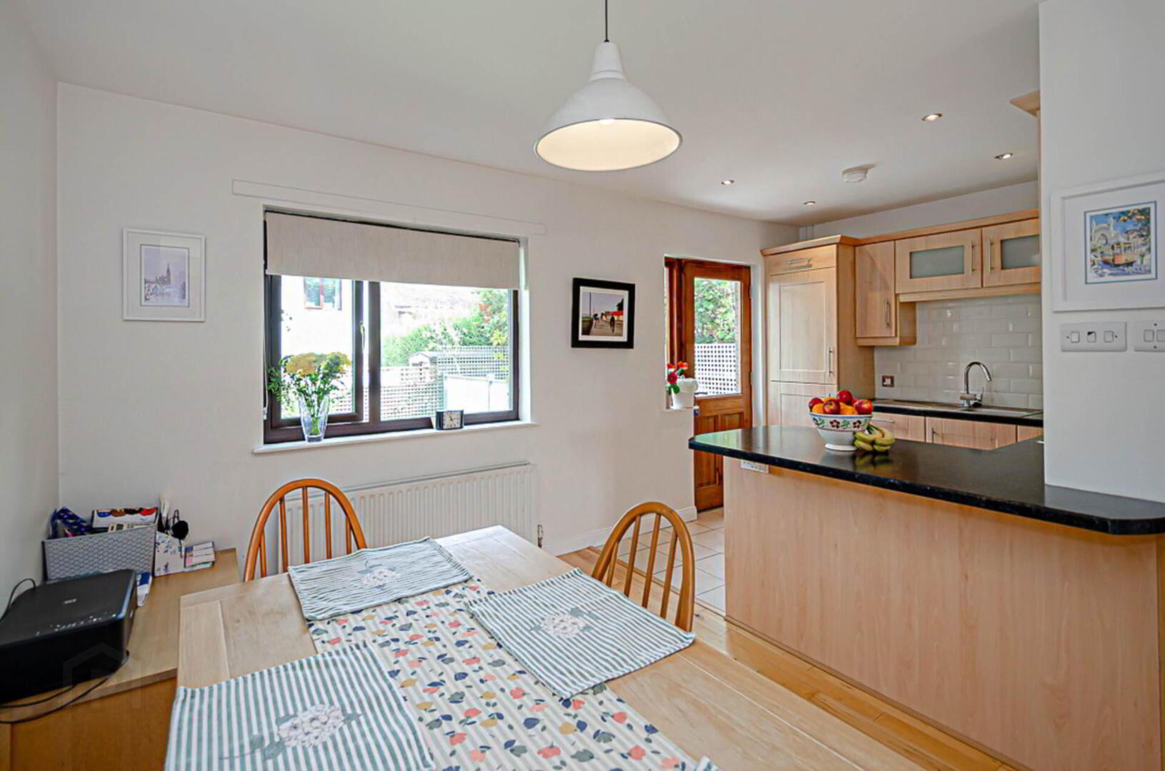 2 Thornhill Grove 18 of 60