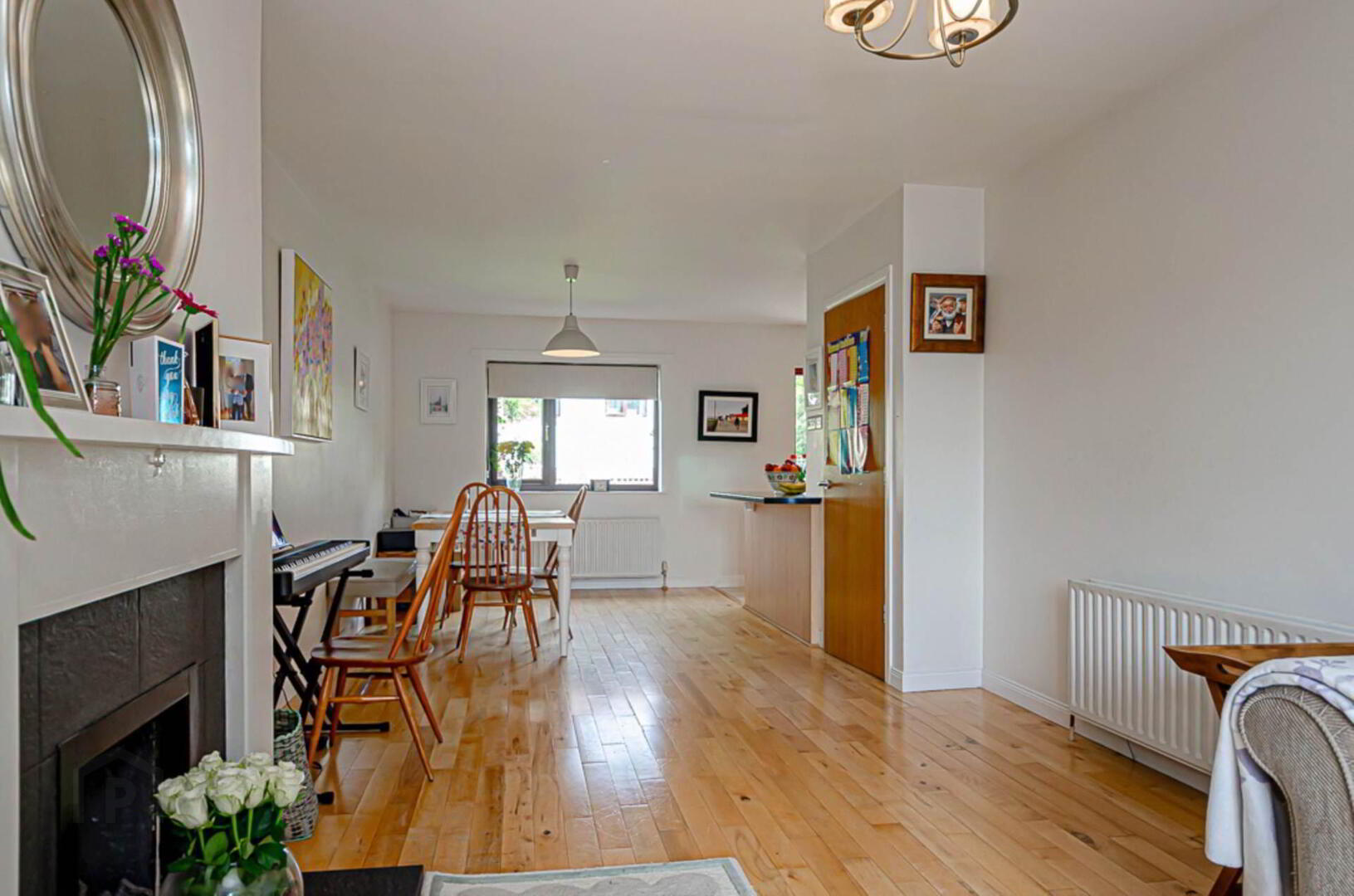 2 Thornhill Grove 17 of 60
