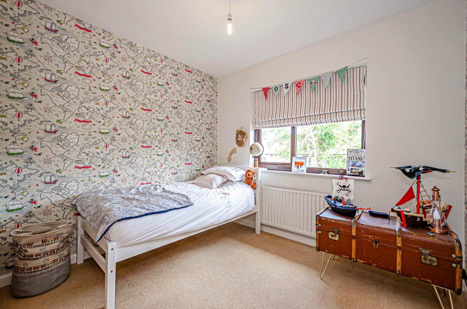 2 Thornhill Grove 39 of 60