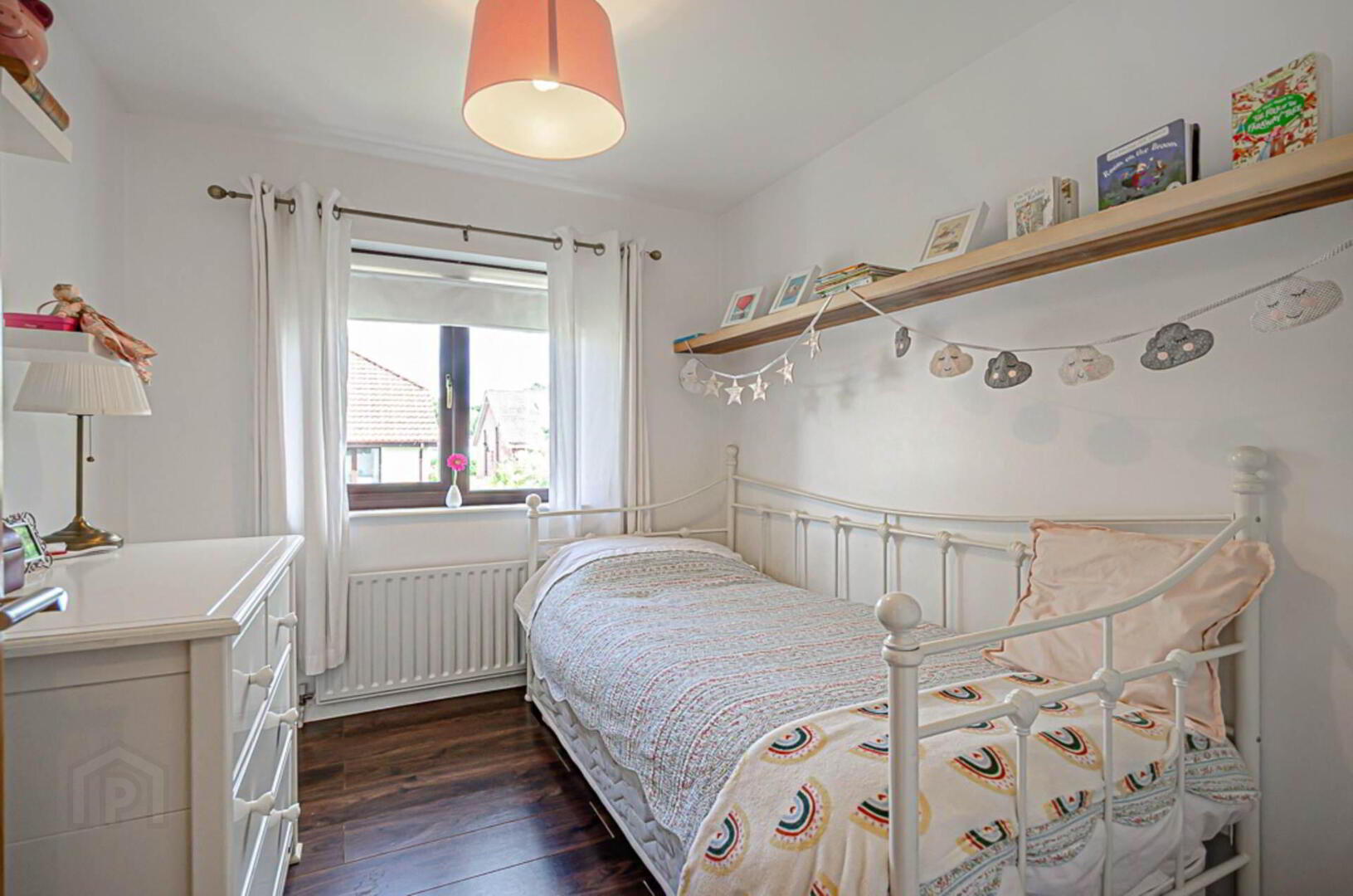 2 Thornhill Grove 43 of 60