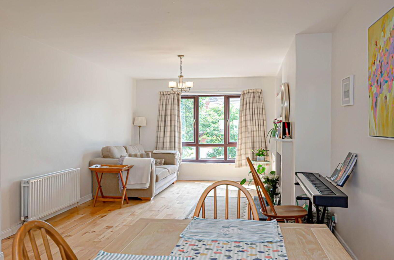 2 Thornhill Grove 12 of 60
