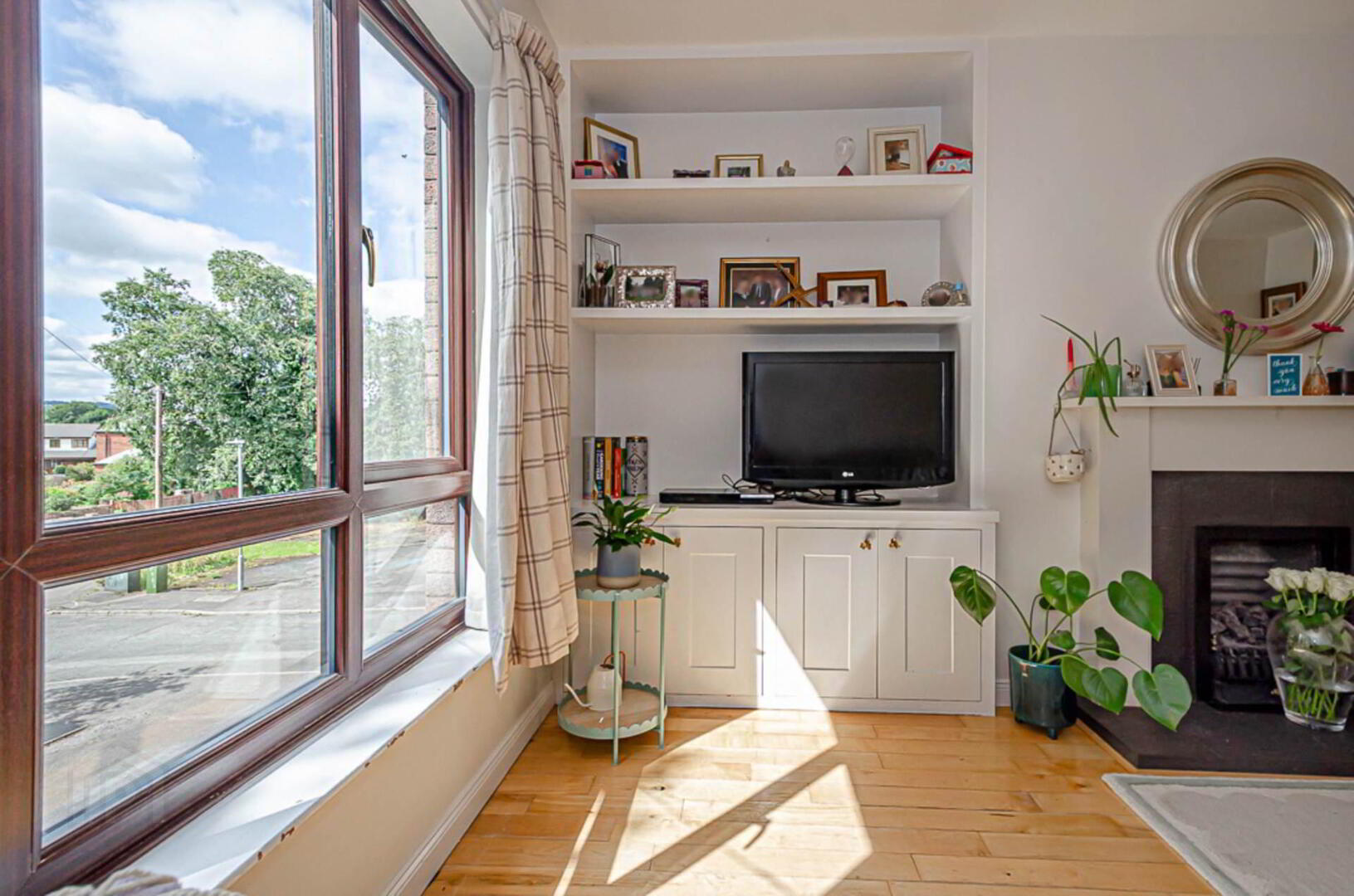 2 Thornhill Grove 15 of 60
