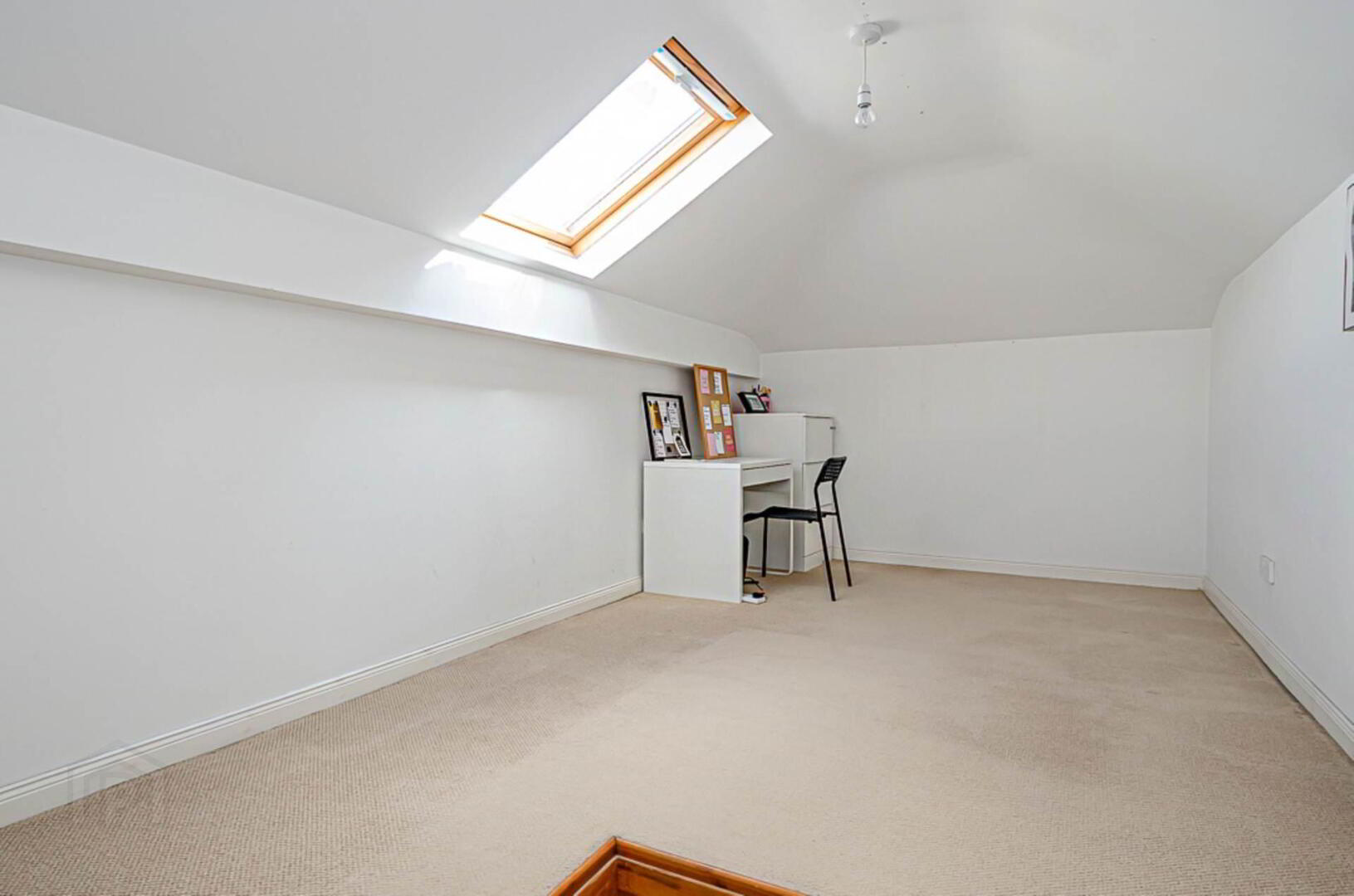 2 Thornhill Grove 51 of 60
