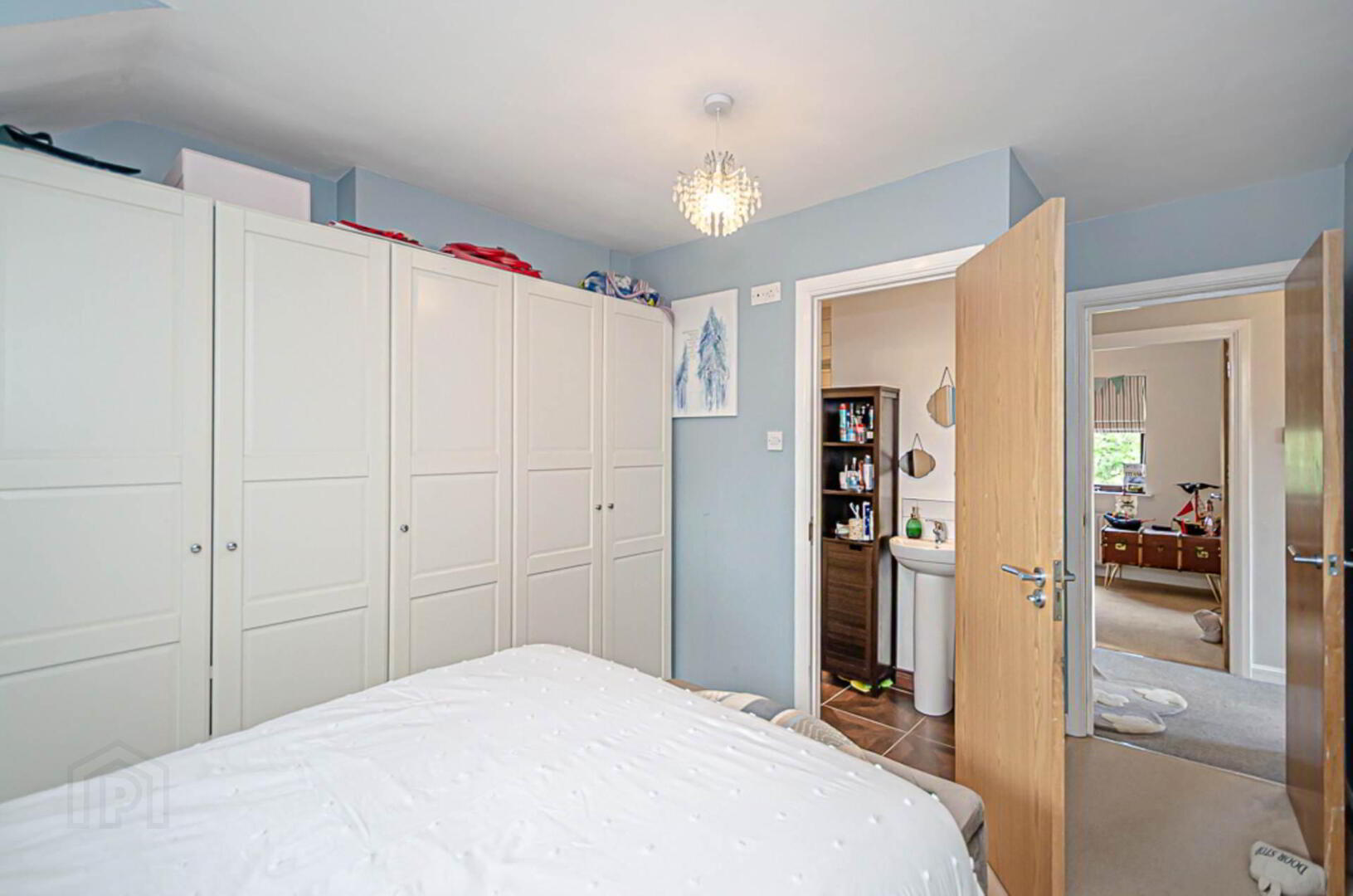 2 Thornhill Grove 38 of 60