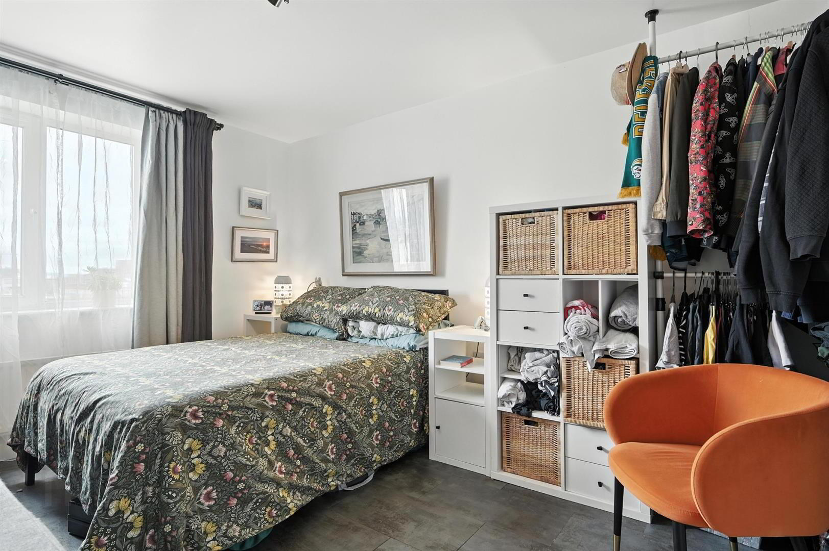 Apt 807 College Central, 4 College Avenue 14 of 18