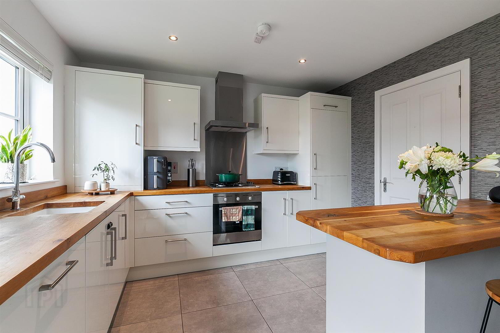 4 Foxton Court 10 of 26