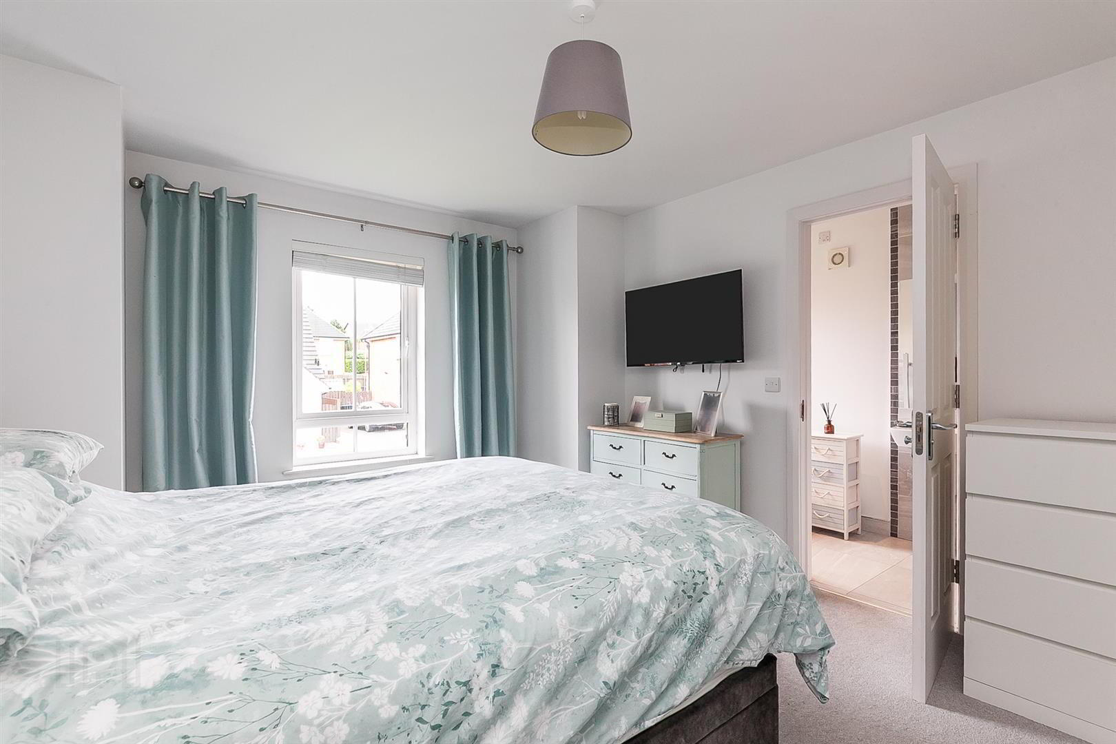 4 Foxton Court 17 of 26