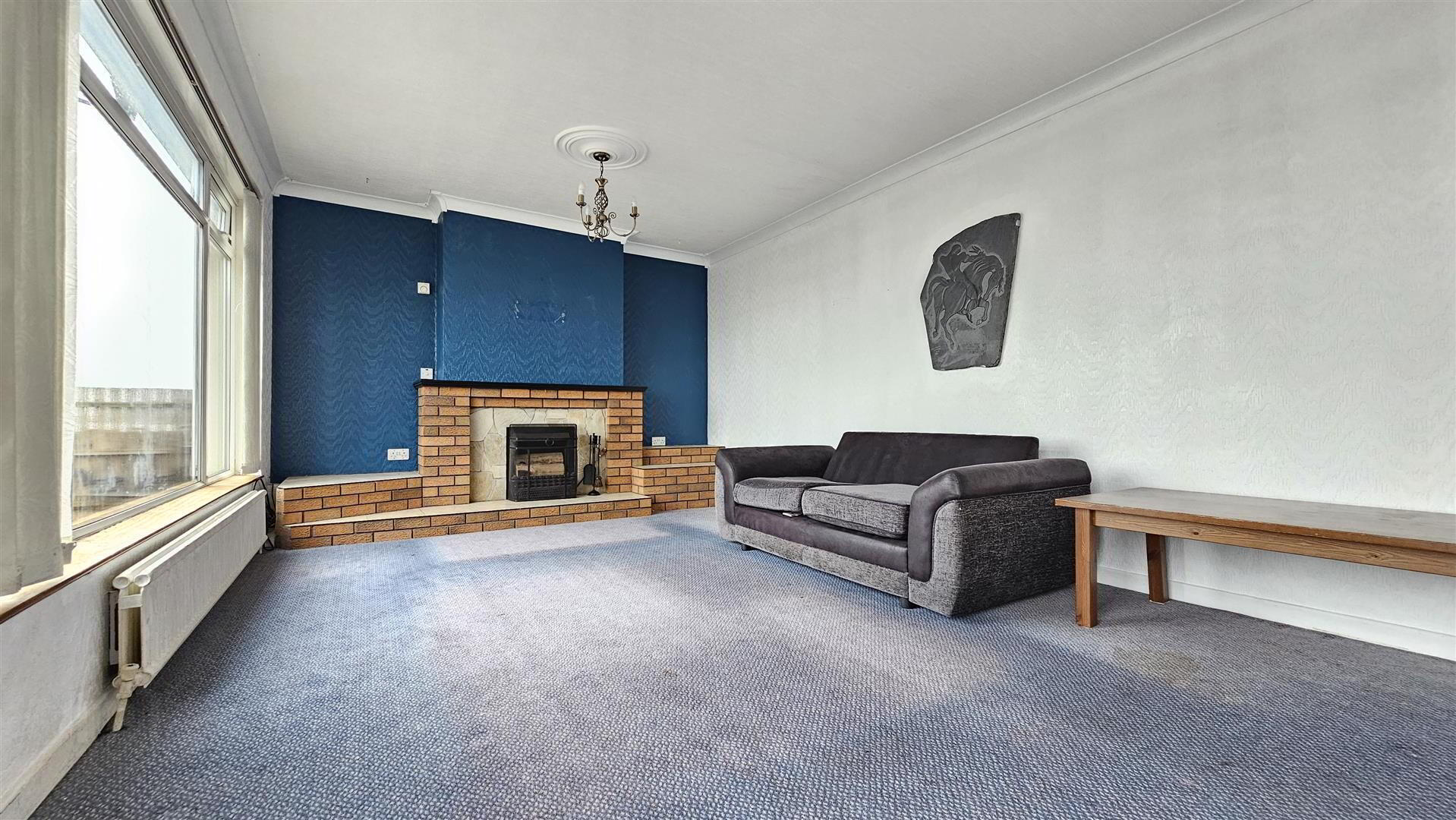 102 Belfast Road 7 of 27