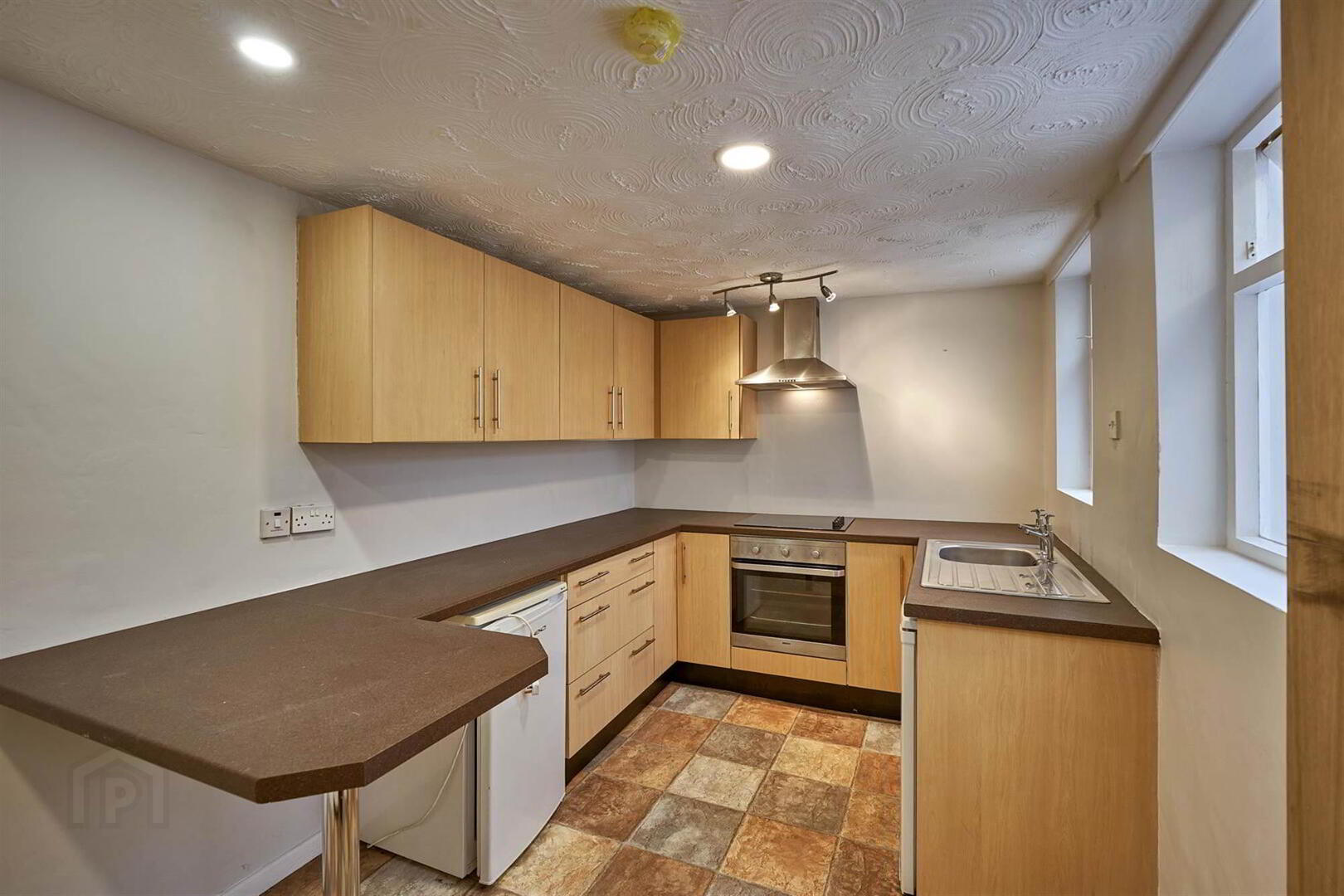 18 Stanley Road 6 of 15