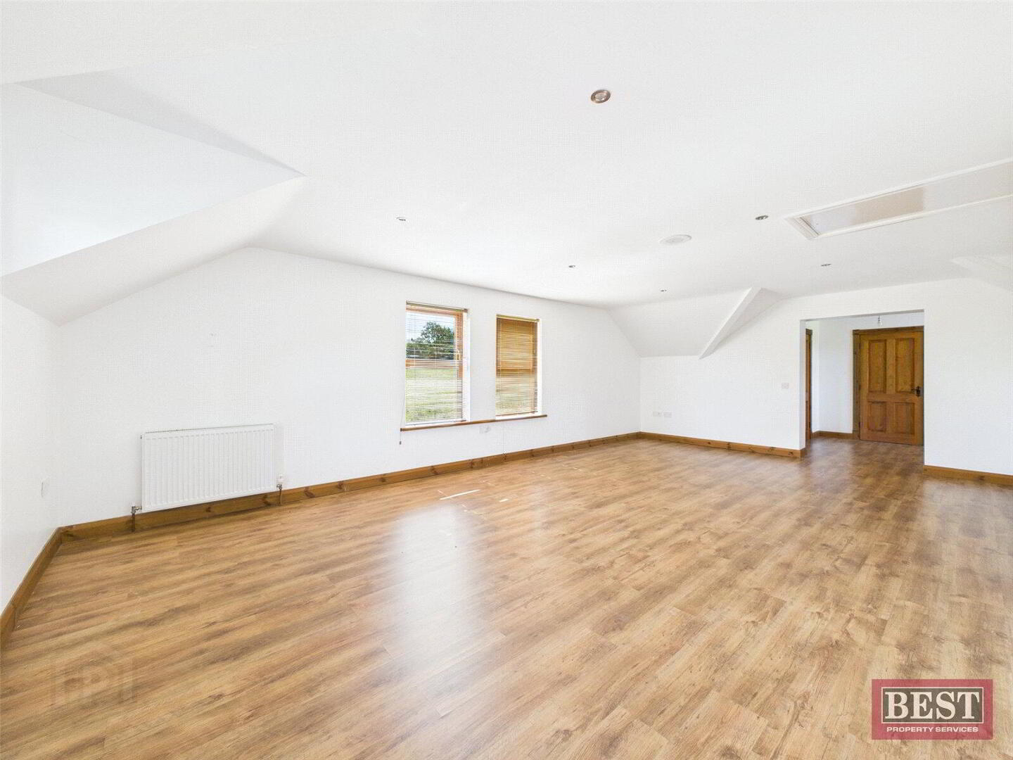 22 Whiterock Road 14 of 28