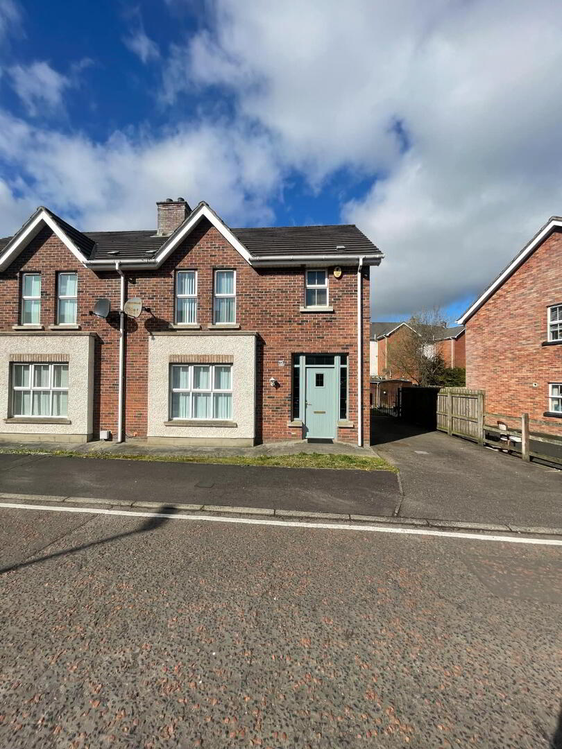 117 Waterfoot Park 1 of 14