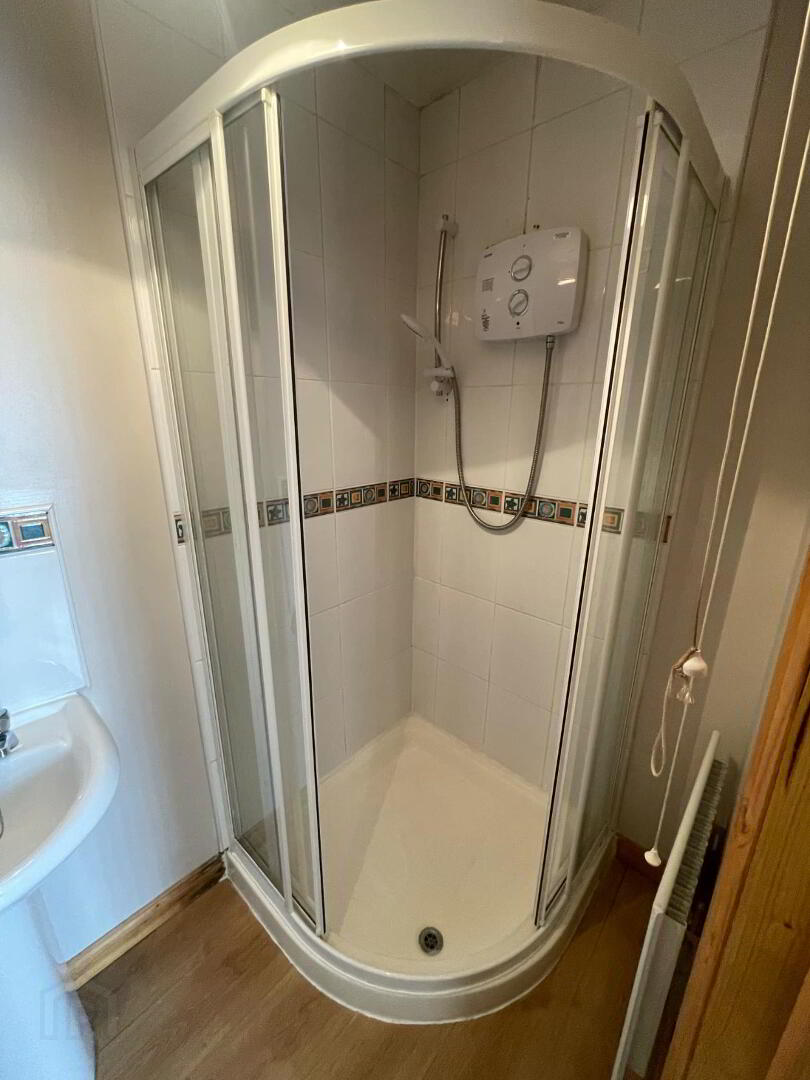 117 Waterfoot Park 10 of 14